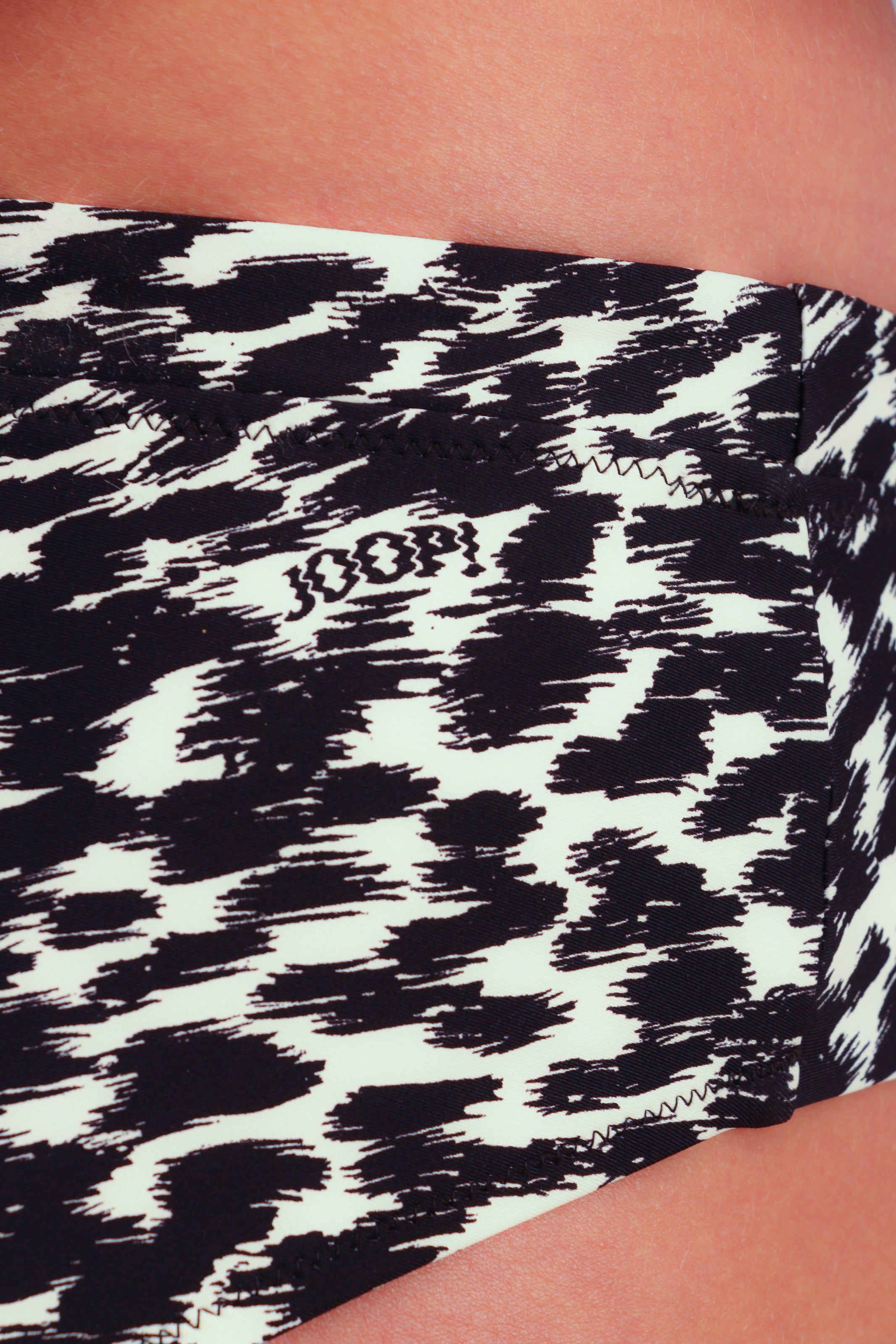 JOOP! Bikini-Hose »Animal«, mit modischem Printmuster
