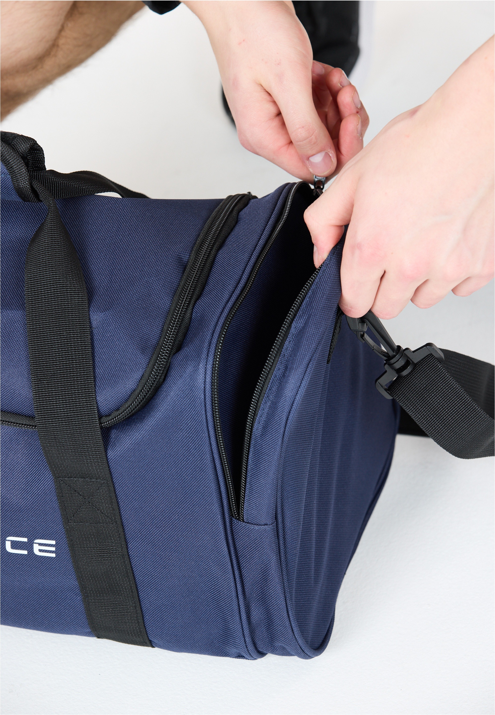 ENDURANCE Sporttasche »Lanakila 20L« im vielseitigen Design für Sport, Reisen und mehr