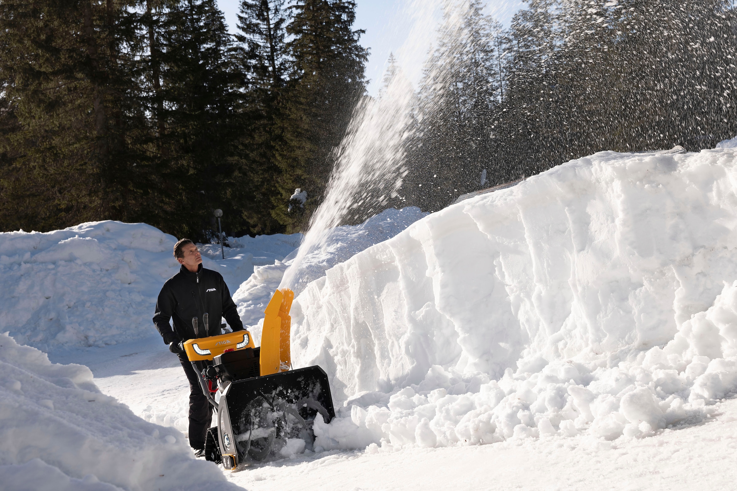 STIGA GARDEN Benzin-Schneefräse "ST 6272 P Trac", Elektrostart, Raupenantri günstig online kaufen