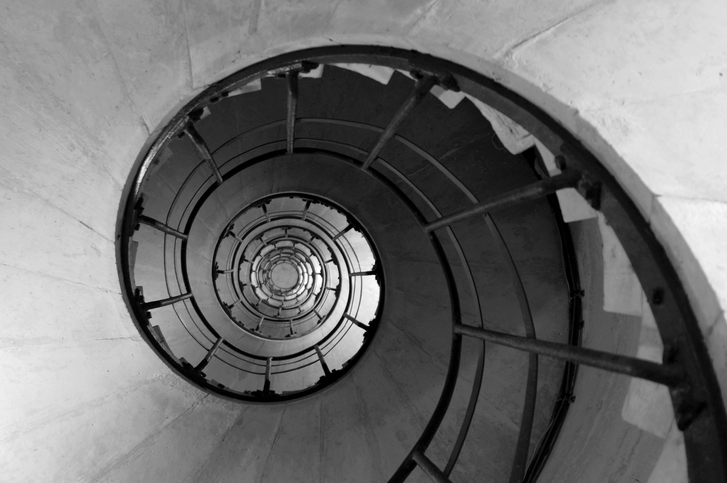 Papermoon Fototapete »Wendeltreppe Schwarz & Weiß«