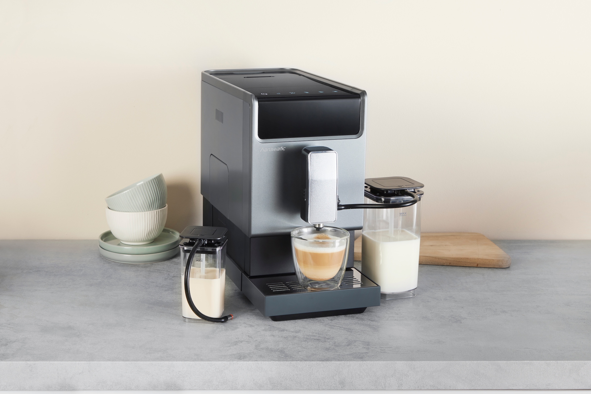 Hanseatic Kaffeevollautomat »HACM121470ST«, magnetisch, abnehmbare Tassenabstellfläche, zwei separate Milchtanks
