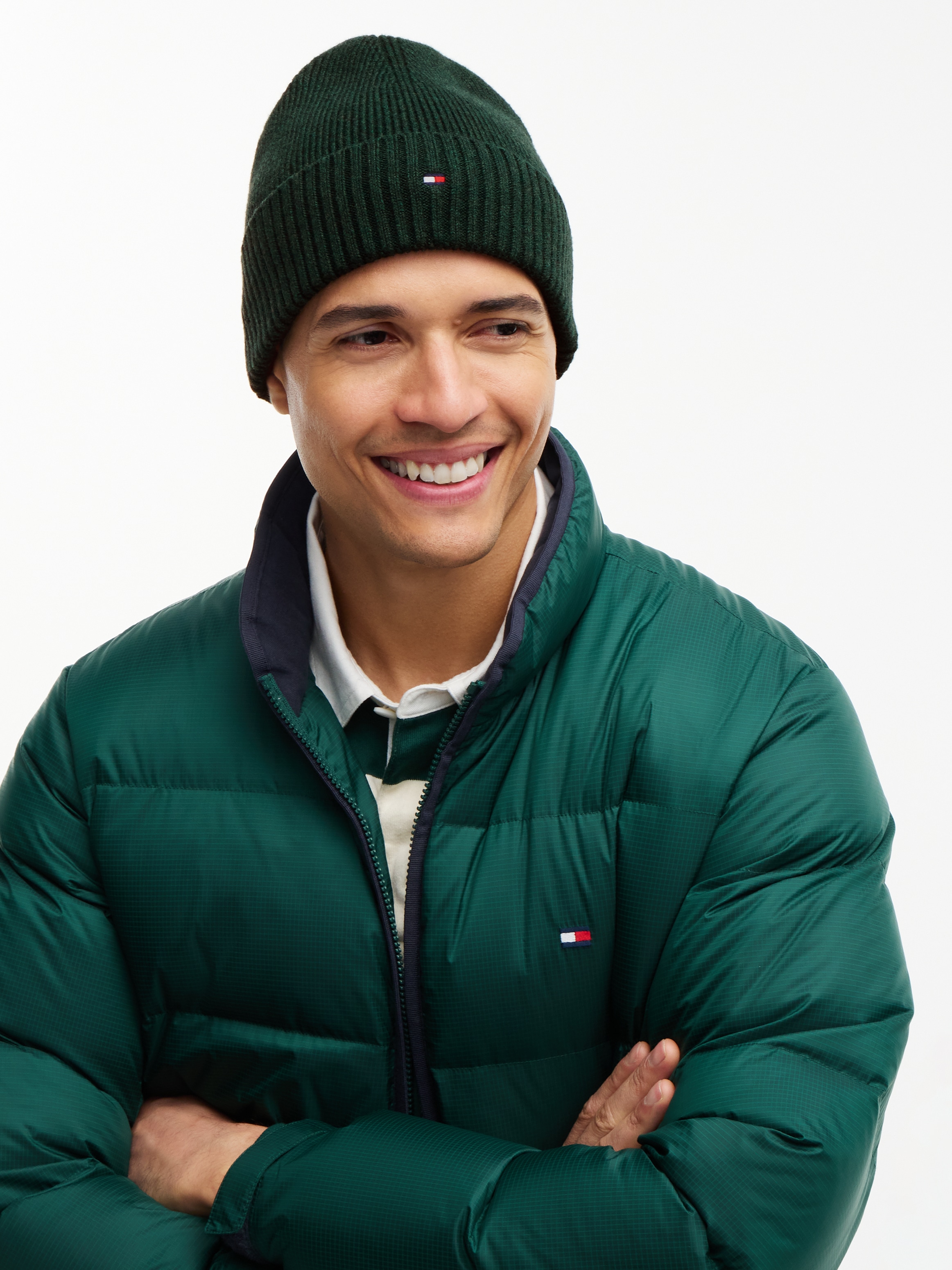 Tommy Hilfiger Strickmütze "TH FLAG PIMA COTTON BEANIE" Beanie mit Logostickerei, mit Kaschmiranteil Unisex