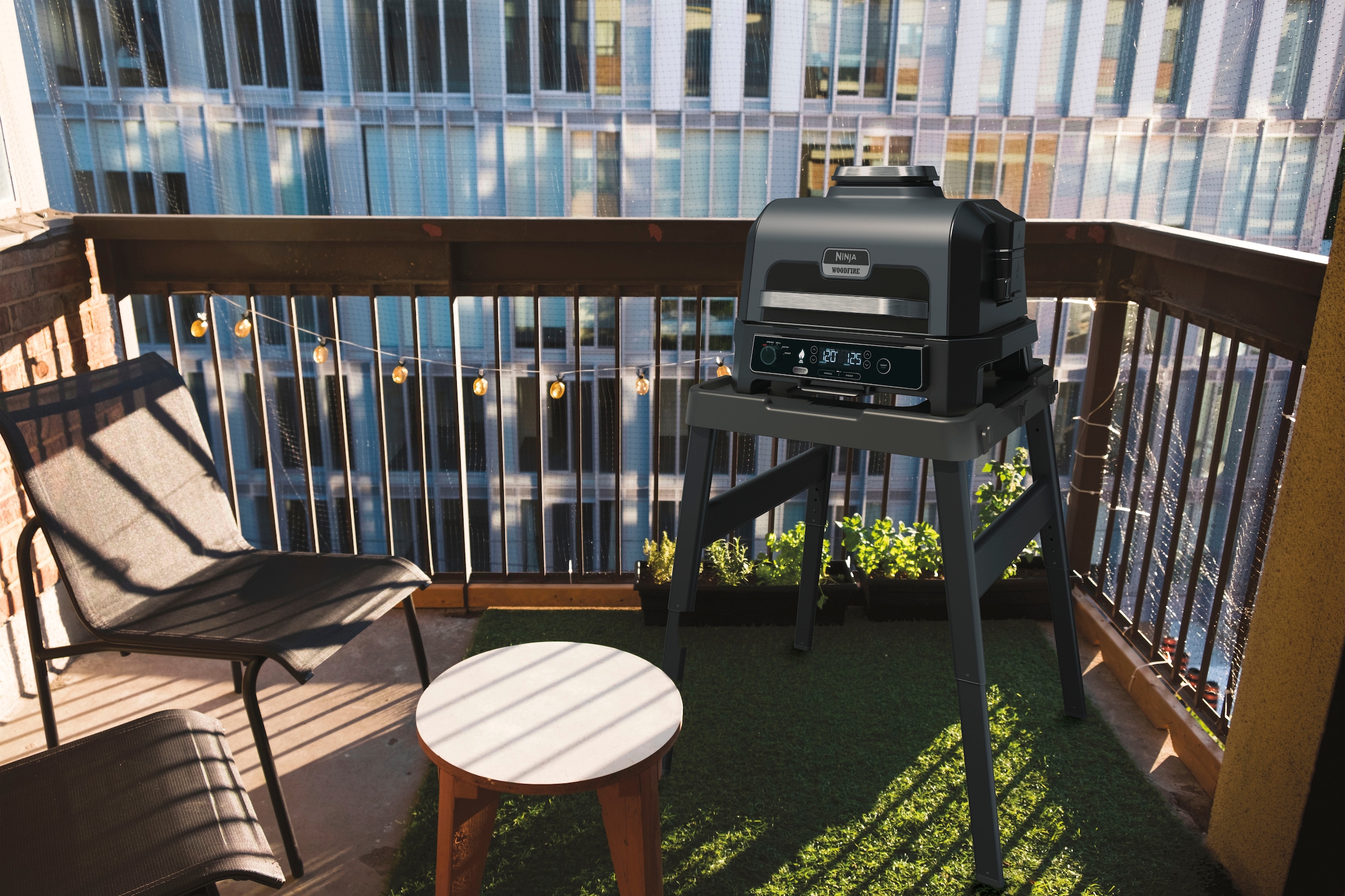 NINJA Elektrogrill »Woodfire OG850EU«, 1700 W, Outdoor Grill, Smoker und Heißluft-Fritteuse