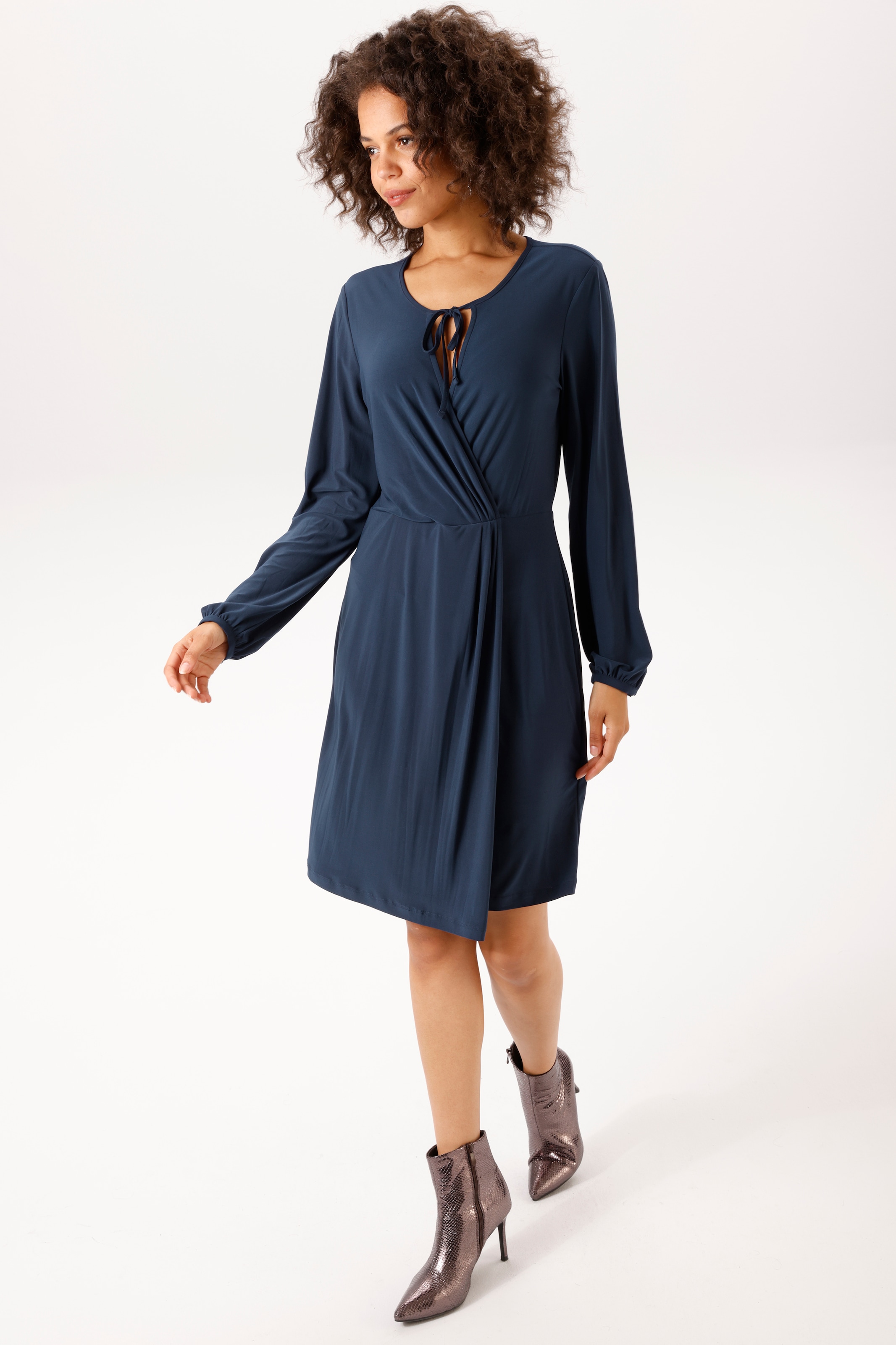 Aniston CASUAL Jerseykleid in raffinierter Wickel-Optik - NEUE KOLLEKTION