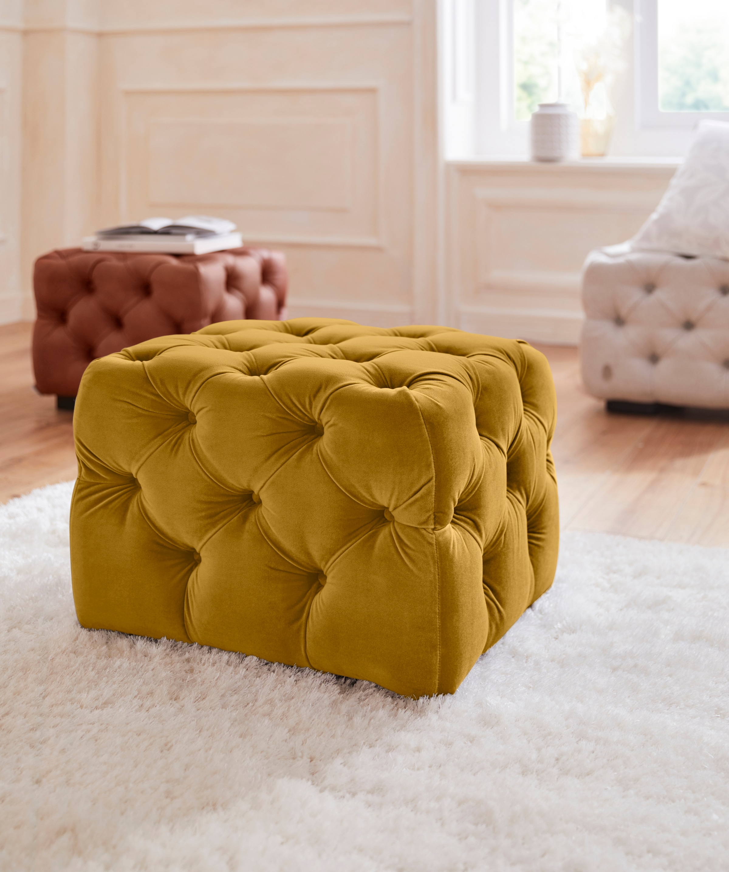 Polsterhocker »Kalina«, mit klassischer Chesterfield-Knopfheftung, passend zur Serie...