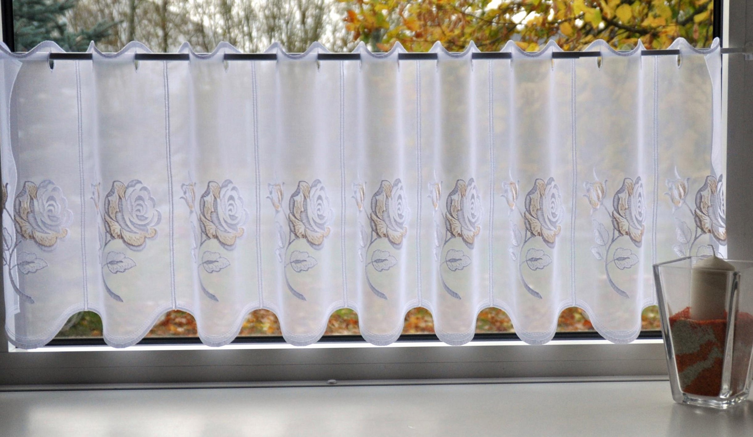 Stickereien Plauen Scheibengardine "Rosentraum" Stangendurchzug 1 Stk. tlg. günstig online kaufen