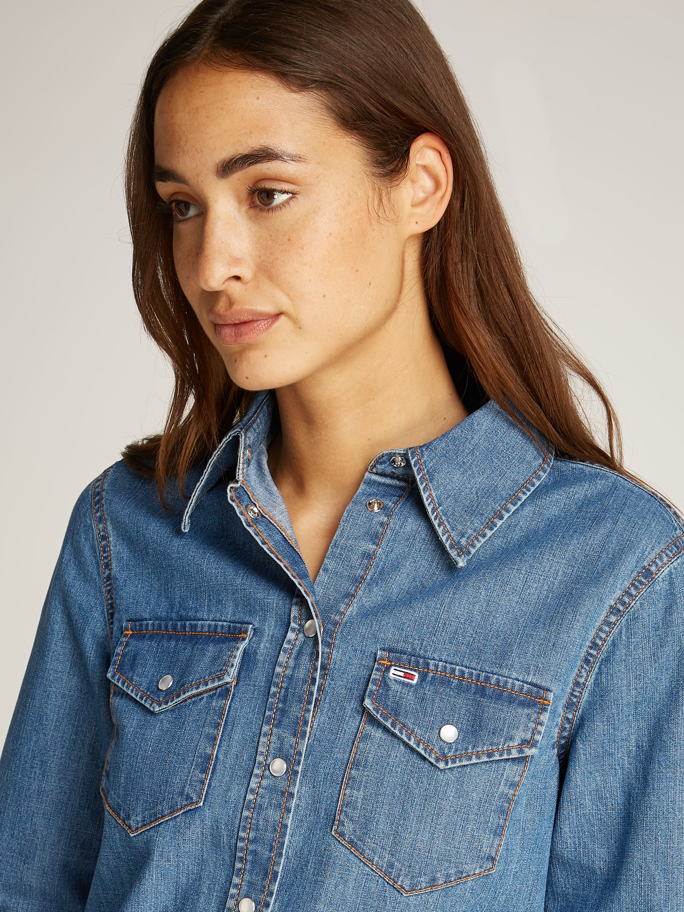 Tommy Jeans Jeansbluse »REGULAR WESTERN SHIRT«, mit Logostickerei