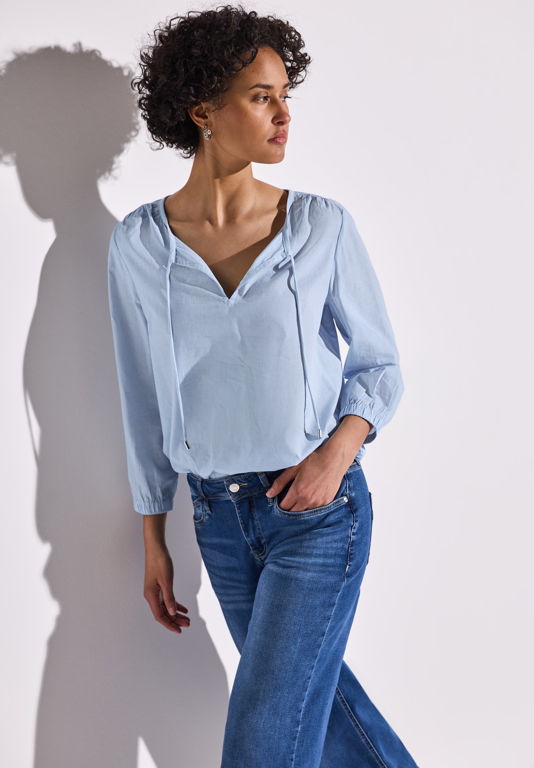 STREET ONE Shirtbluse, mit geschlitztem Ausschnitt mit Kordeln günstig online kaufen