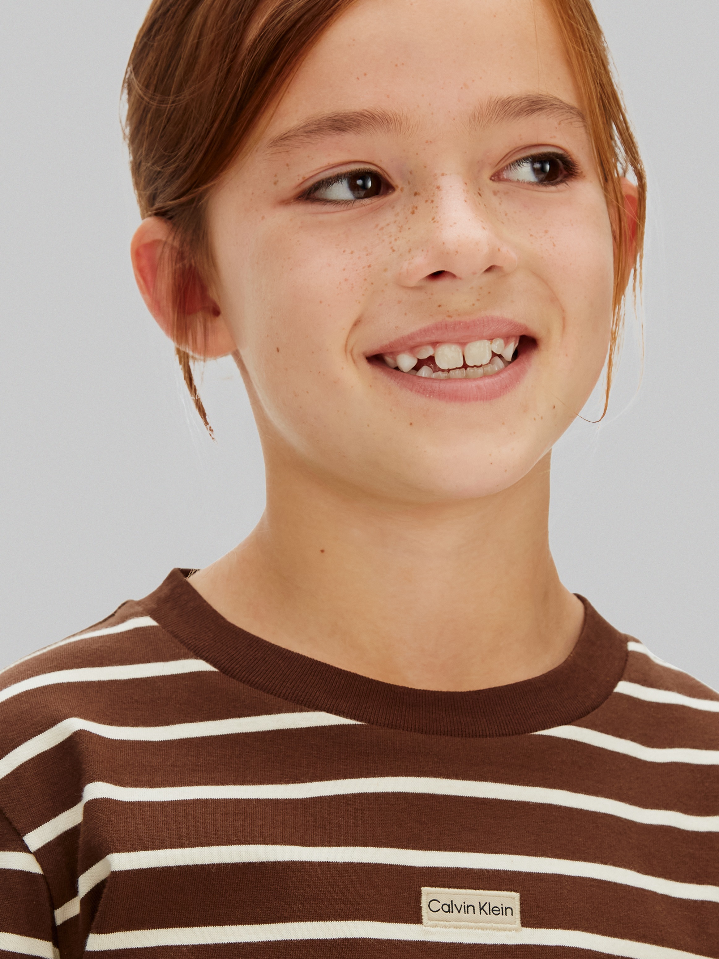 Thumbnail - Calvin Klein Jeans Langarmshirt Regular fit, für Kinder bis 16 Jahre