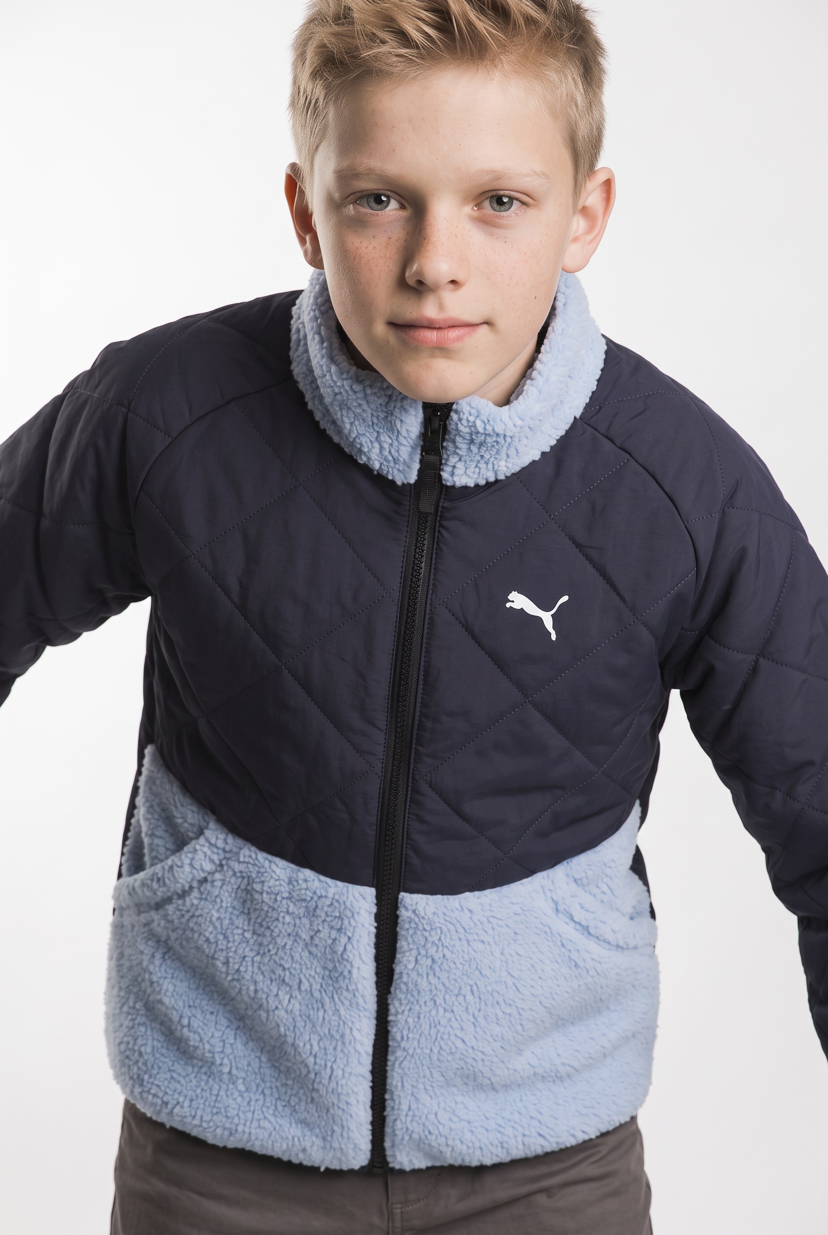 PUMA Trainingsjacke »QUILTED SHERPA JACKET« ohne Kapuze für Jugendliche, mit Stehkragen, mit Kängurutasche, wärmeisolierend