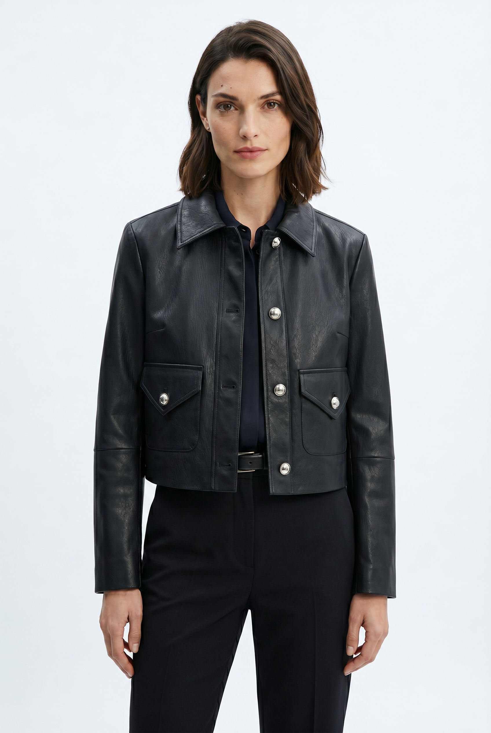 BOSS ORANGE Lederjacke "Sakara Premium Damenmode" mit Spitzkragen und Pattentaschen, Regular Fit