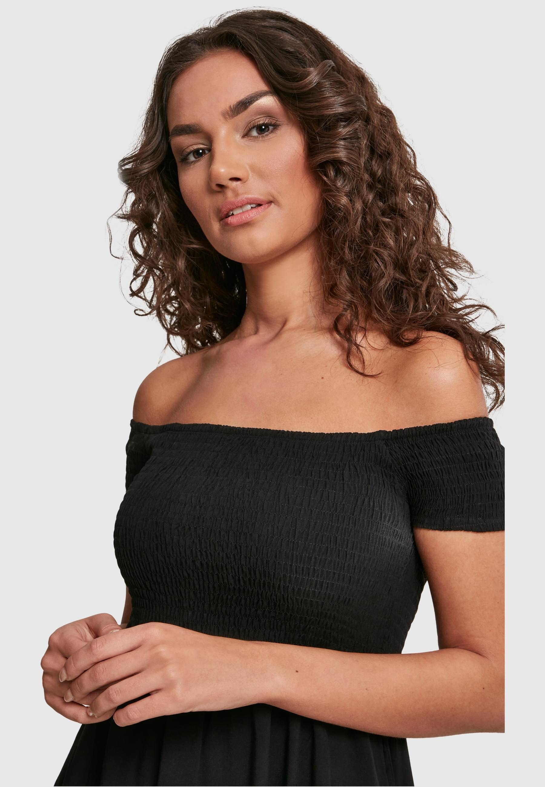 URBAN CLASSICS Shirtkleid »Urban Classics Damen Ladies Smoked Off Shoulder Dress«, (1 tlg.)
