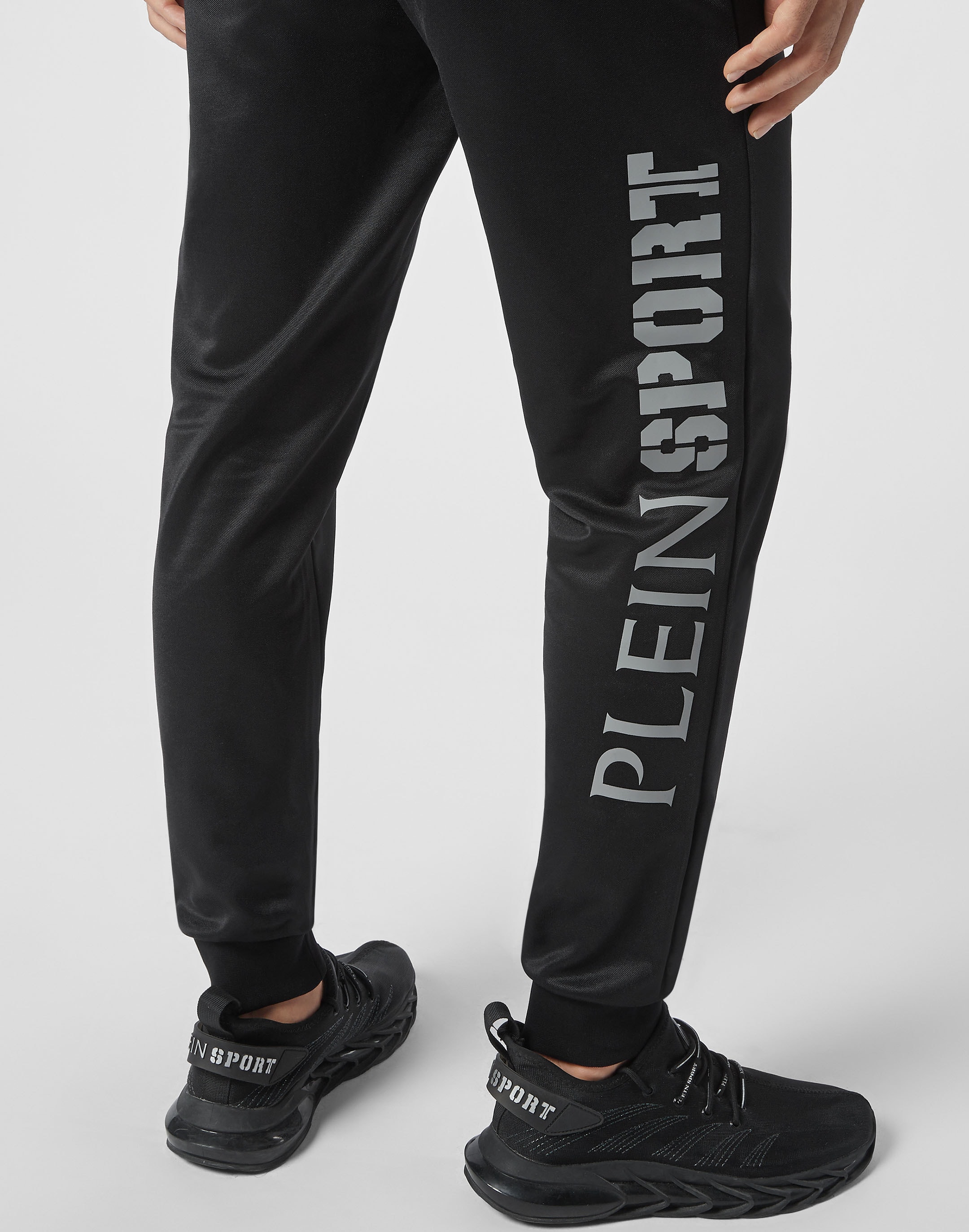 PLEIN SPORT Sportanzug »Trainingsanzug: Oberteil & Hose«
