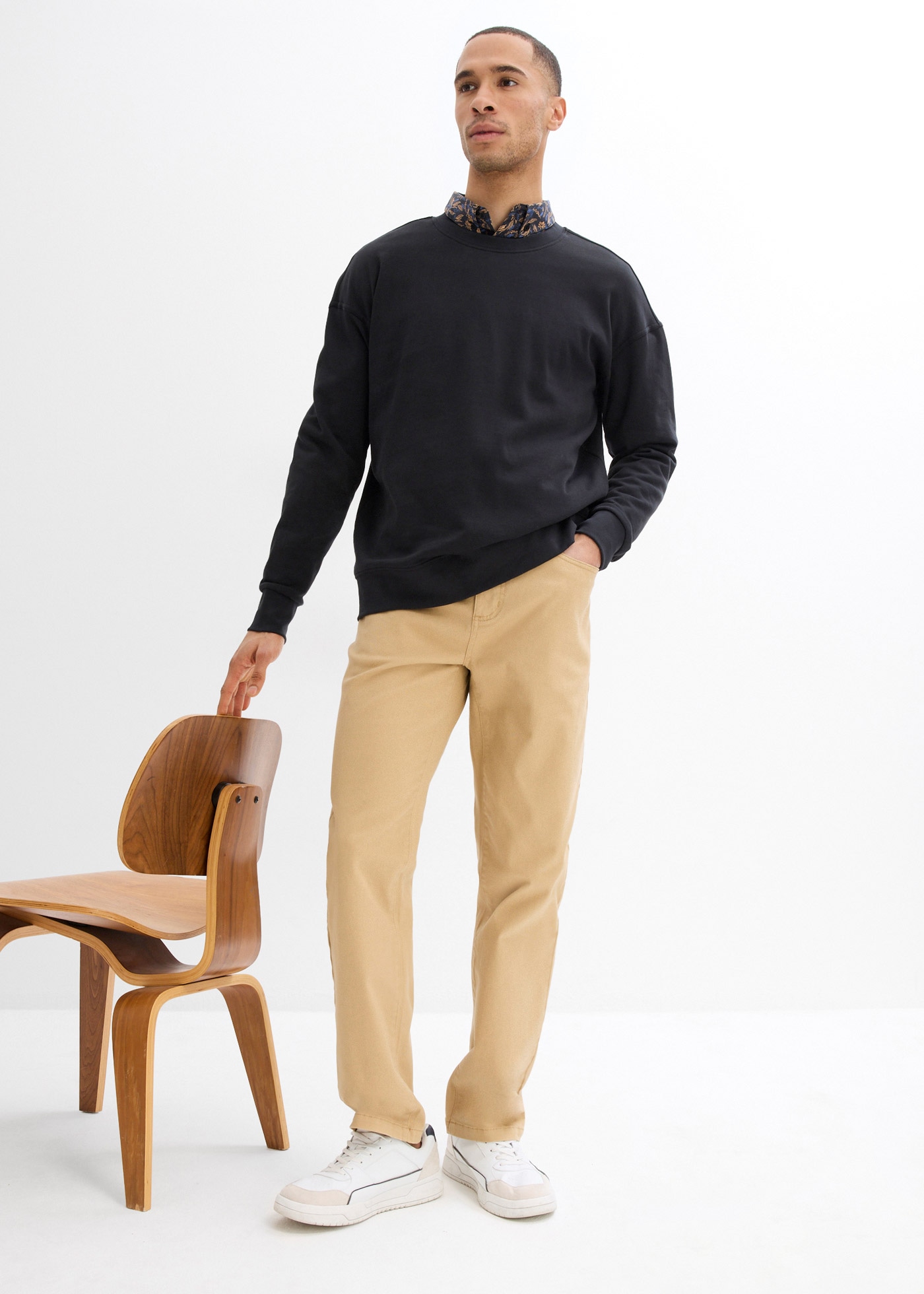 bonprix Stretch-Hose »Classic Fit Stretch-Hose, Straight«  Five-Pocket-Design, mit Eingrifftaschen, Gesäßtaschen und Coinpocket