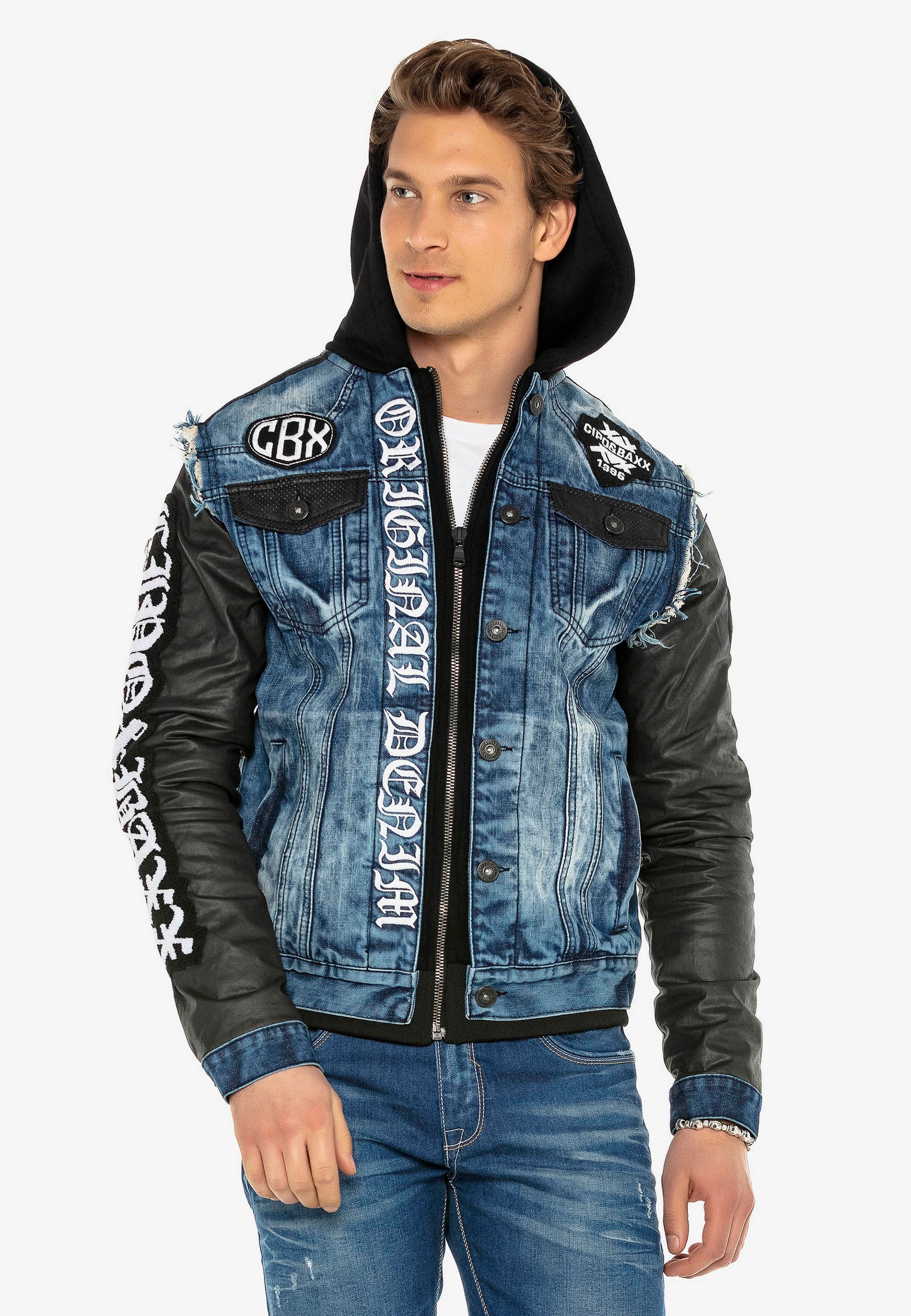 Cipo & Baxx Jeansjacke, mit coolen Stickereien