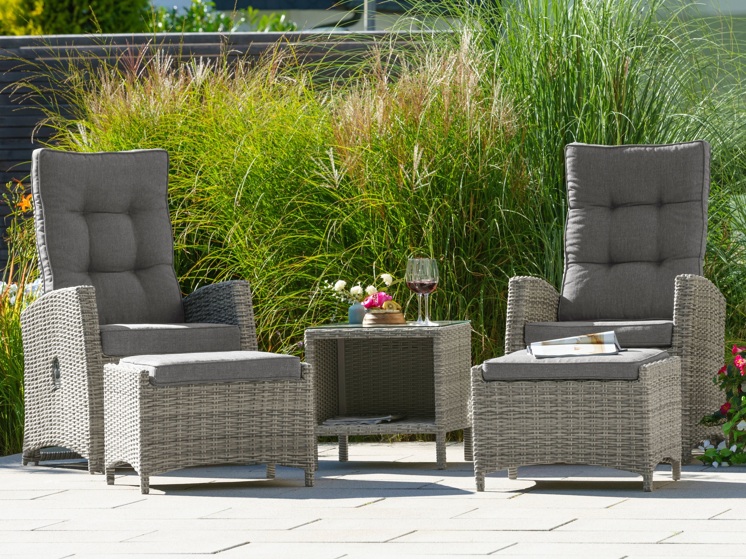 KONIFERA Gartenlounge-Set "Monaco" Set, 2x Sessel, 2x Hocker, 1x Tisch 49x4 günstig online kaufen