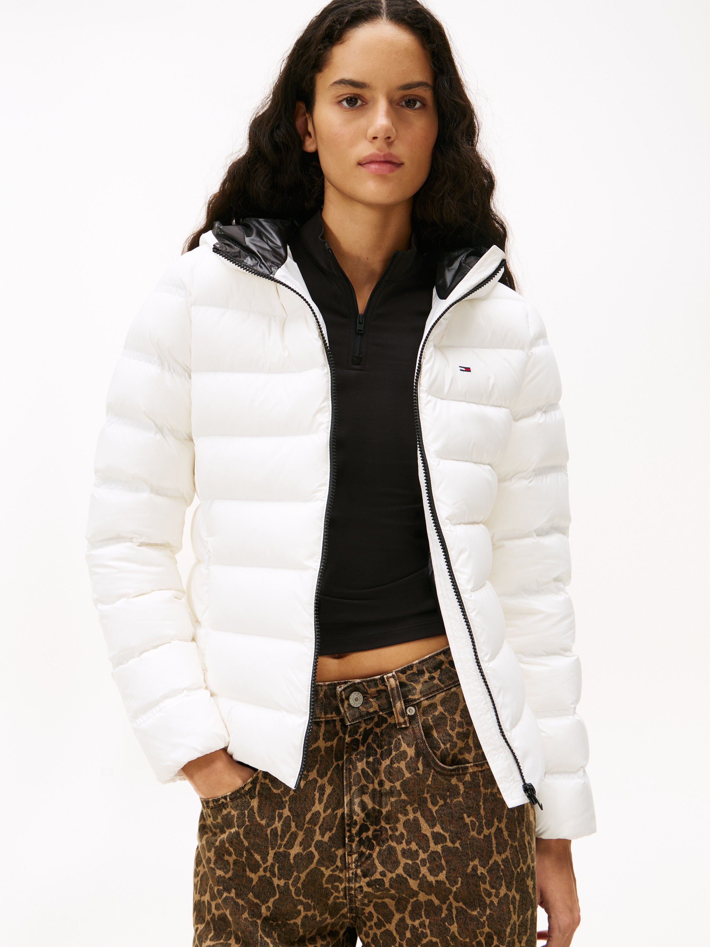 Tommy Jeans Steppjacke "TJW SLIM HOOD PRNT DOWN JCKT EXT" mit Kapuze günstig online kaufen