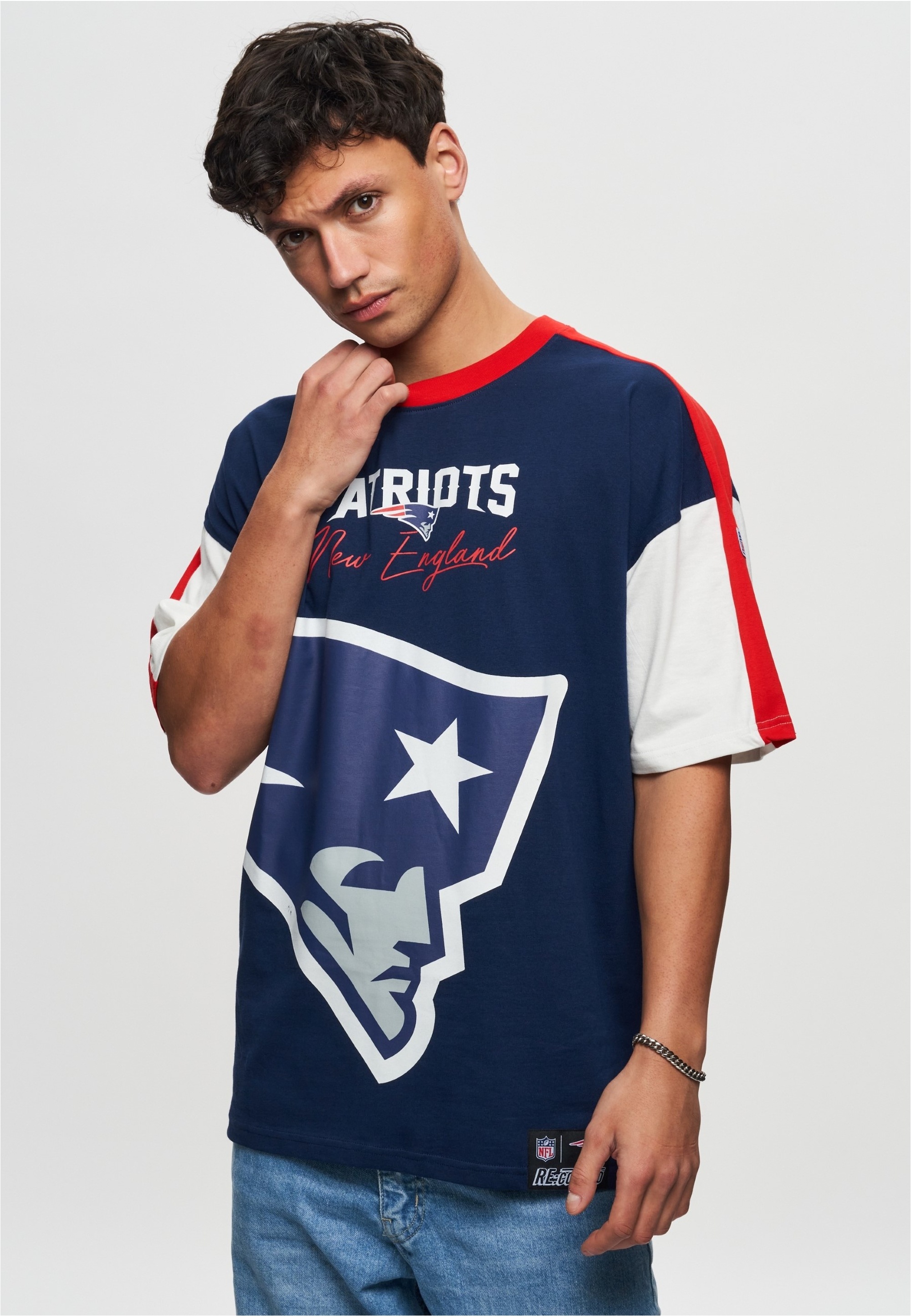 Thumbnail - Recovered T-Shirt "NFL Patriots New England Cut and Sew Oversized" 1 Stk. für alle New England Patriots-Fans