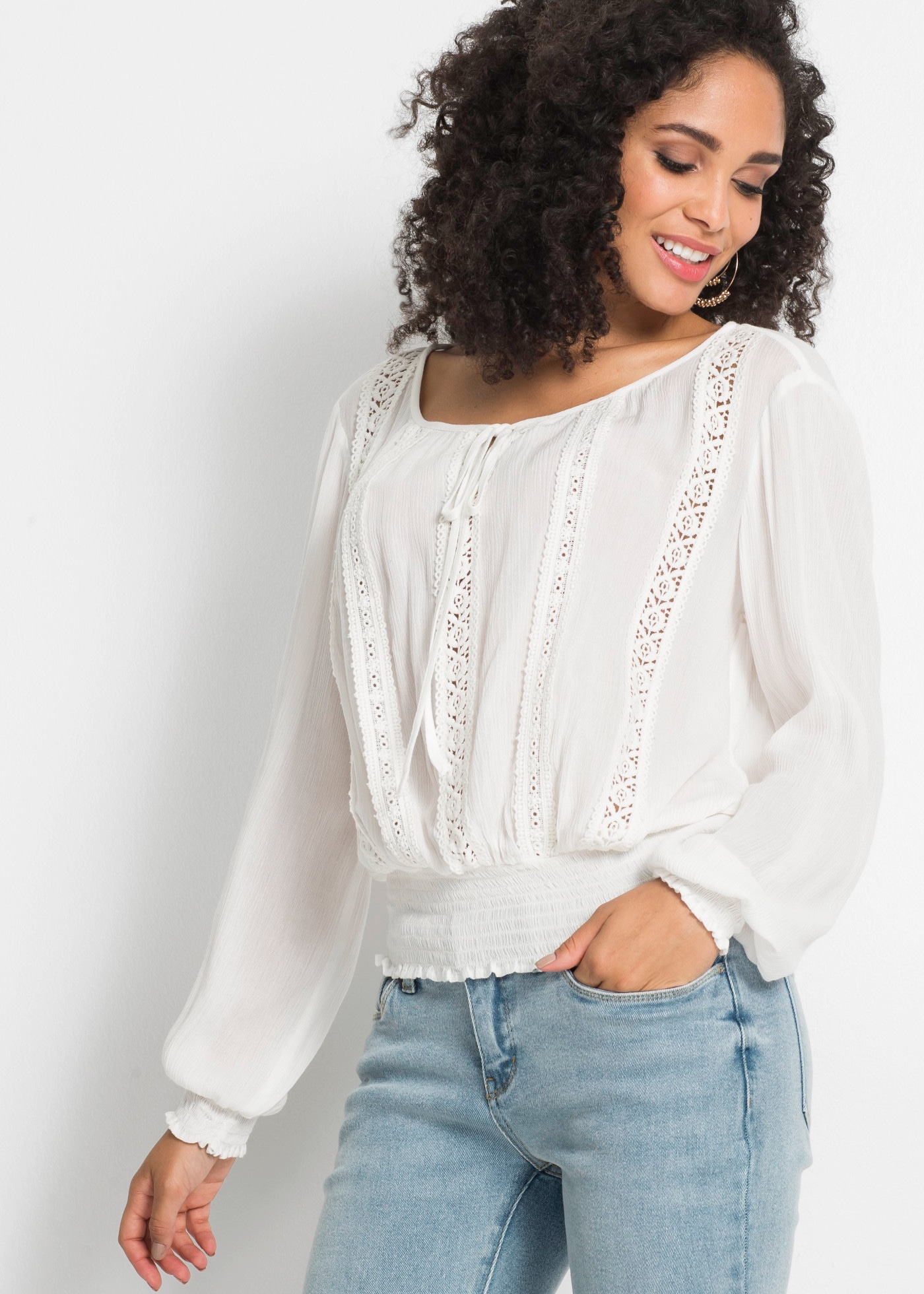 bonprix Schlupfbluse mit Crochet Spitze, aus Viskose, ohne Knöpfe