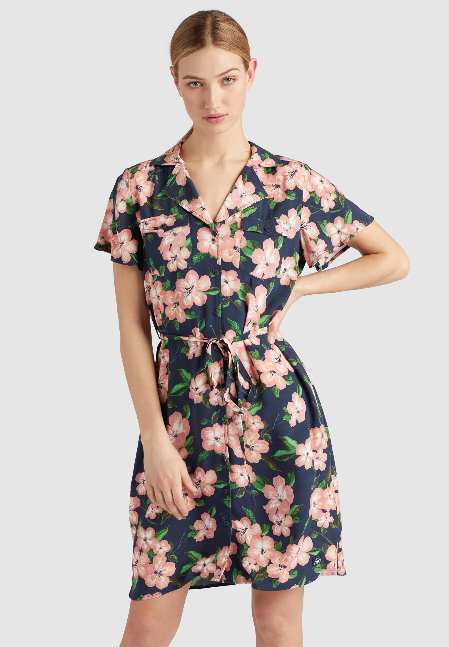 khujo Blusenkleid »khujo Kleid ELIZAVETA«, mit abnehmbarem Stoffgürtel