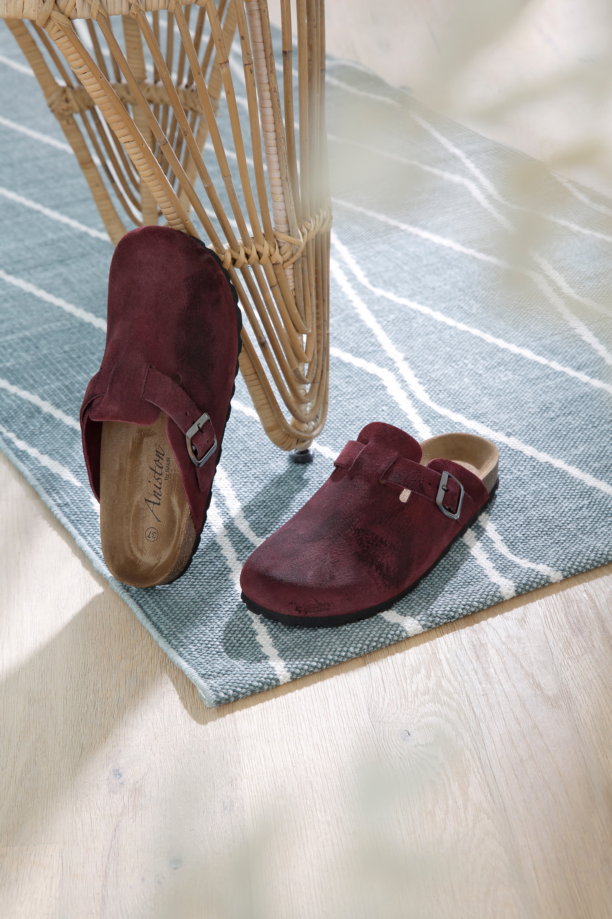 Aniston SHOES Clog, Hausschuh, Sommerschuh, mit ergonomischem Fußbett - NEUE KOLLEKTION