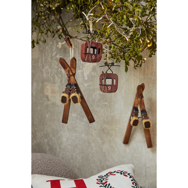 Creativ deco Weihnachtsfigur »Weihnachtsdeko«, Deko-Ski-Set aus Holz mit  niedlichen Details bestellen | BAUR