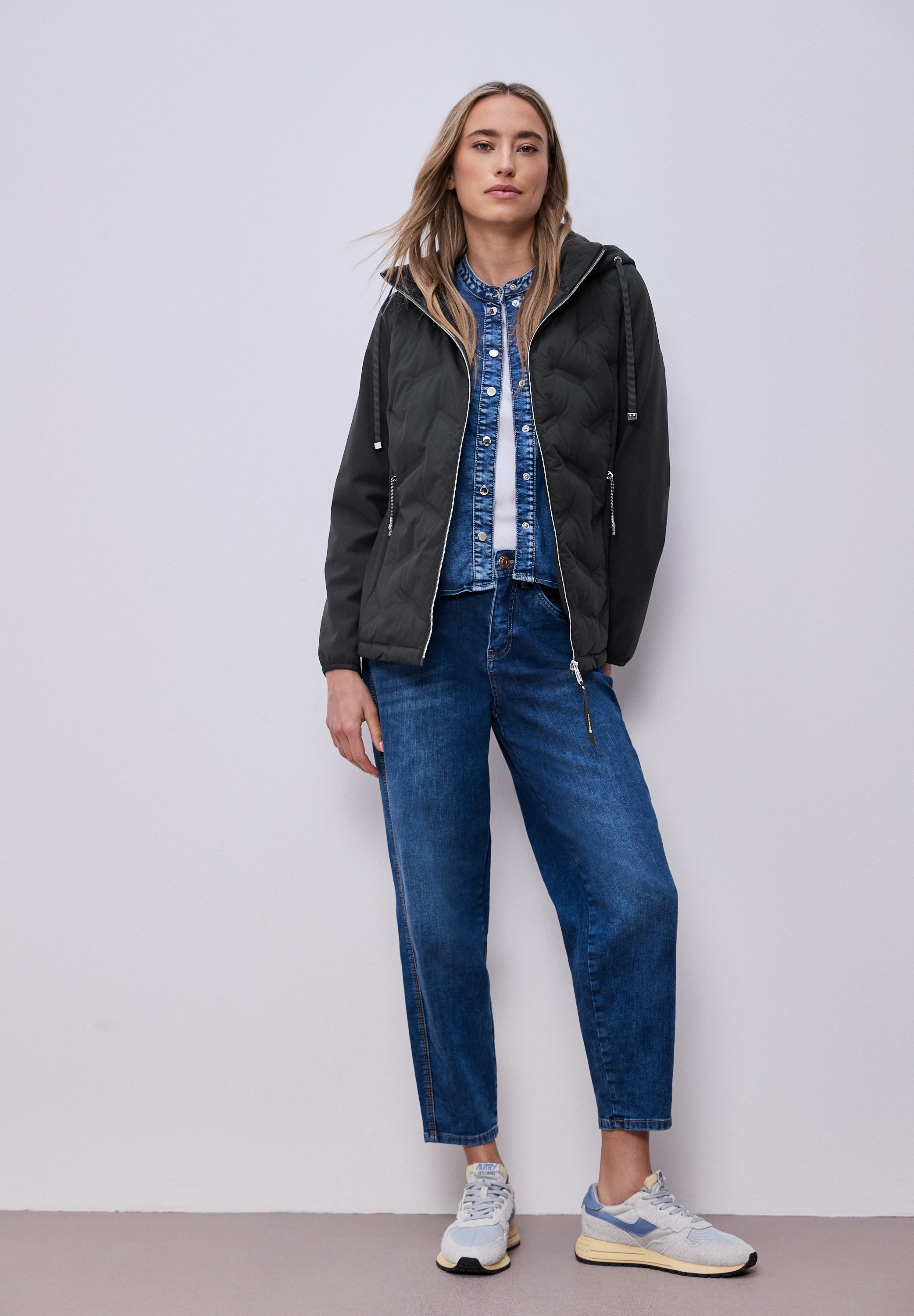 STREET ONE Steppjacke mit Kapuze mit Kapuze und Strukturmix