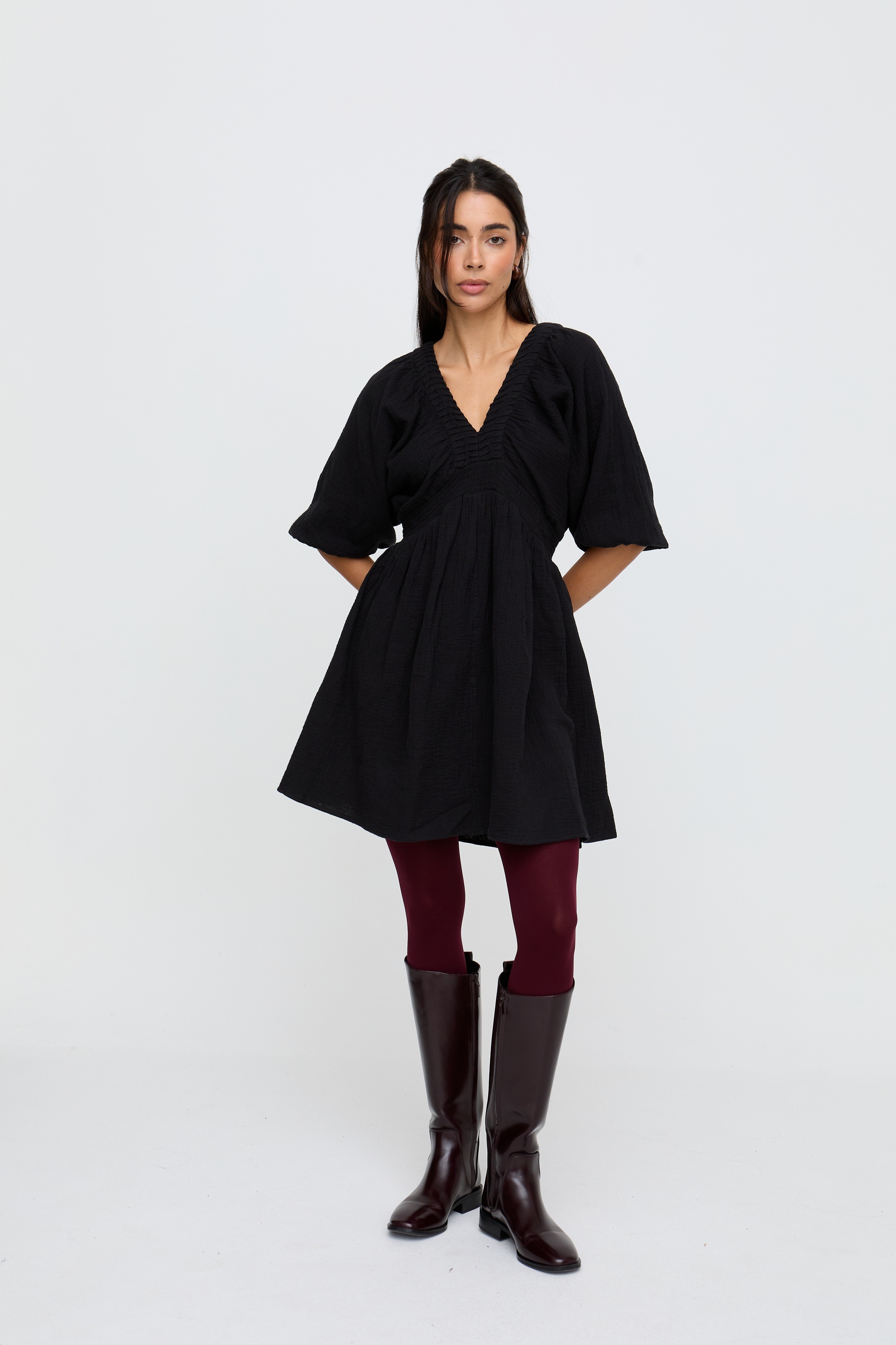 Thumbnail - RAFFYA Midikleid "Soipoi Ruched V-Neck Midi Dress Damen"
