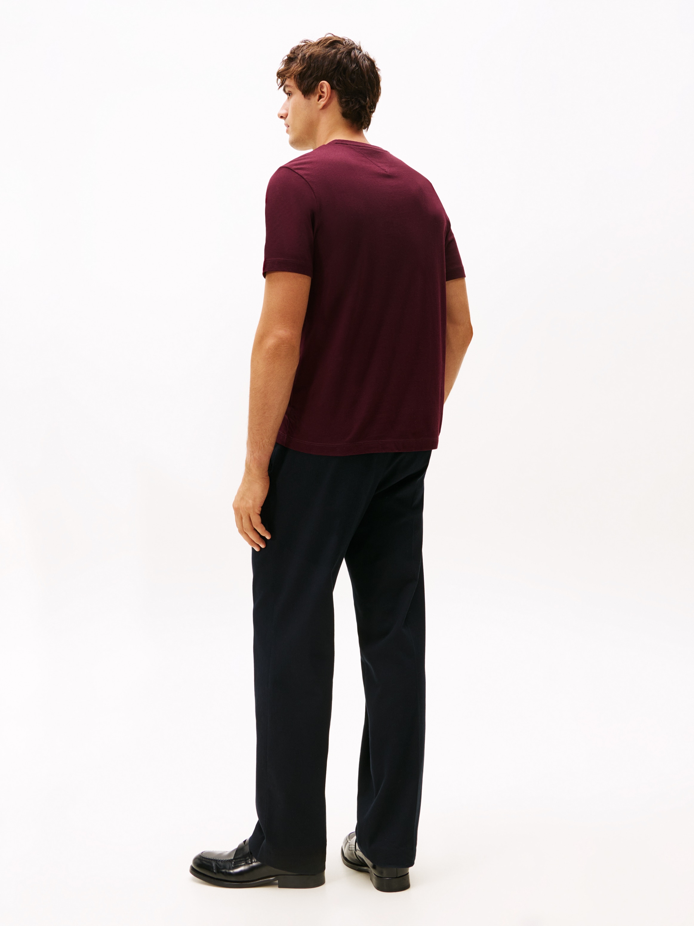 Tommy Hilfiger T-Shirt »ESSENTIAL REG FIT SOLID TEE«, mit Rundhalsausschnitt