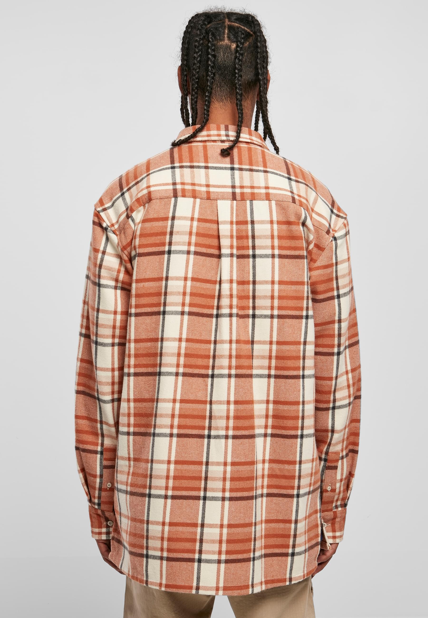 URBAN CLASSICS Langarmhemd »Urban Classics Herren Long Oversized Checked Leaves Shirt«, (1 tlg.)