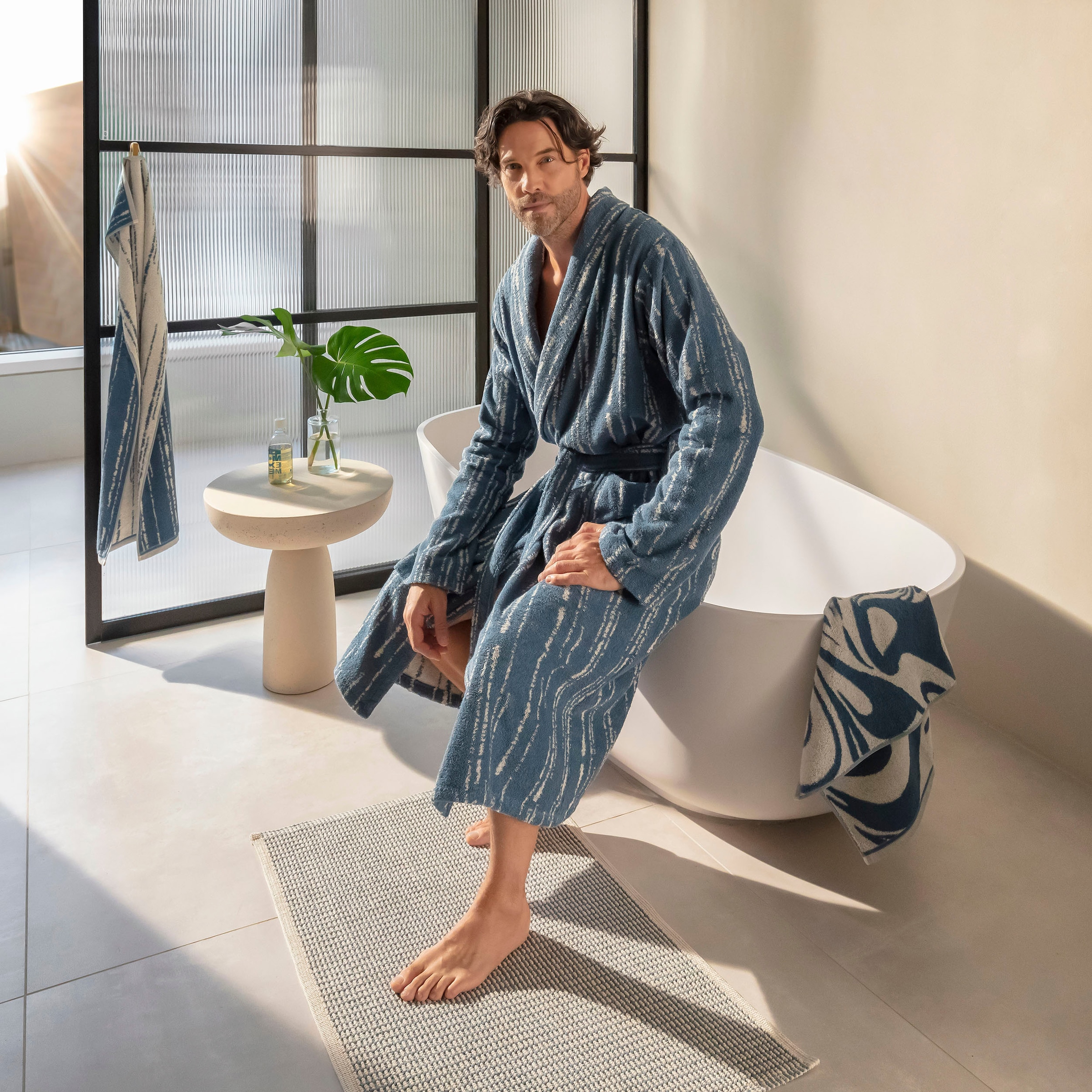 Möve Unisex-Bademantel »ideal für Sauna & Spa, Hotelbademantel, Morgenmantel«, (1 St., passende Handtücher dazu erhältlich)