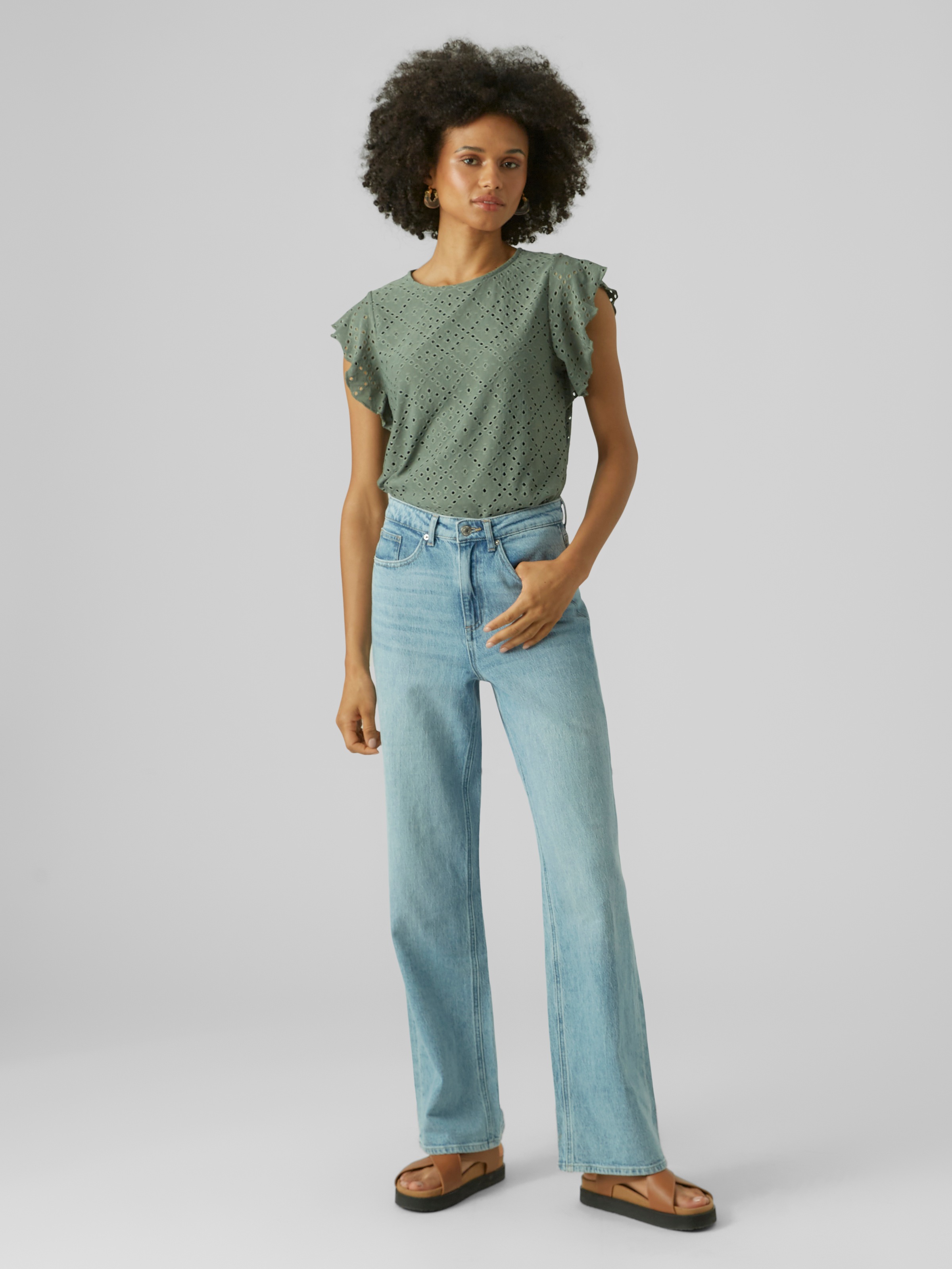 Thumbnail - Vero Moda Rundhalsshirt "VMTASSA SL FRILL TOP NOOS" Materialmix, loose fit