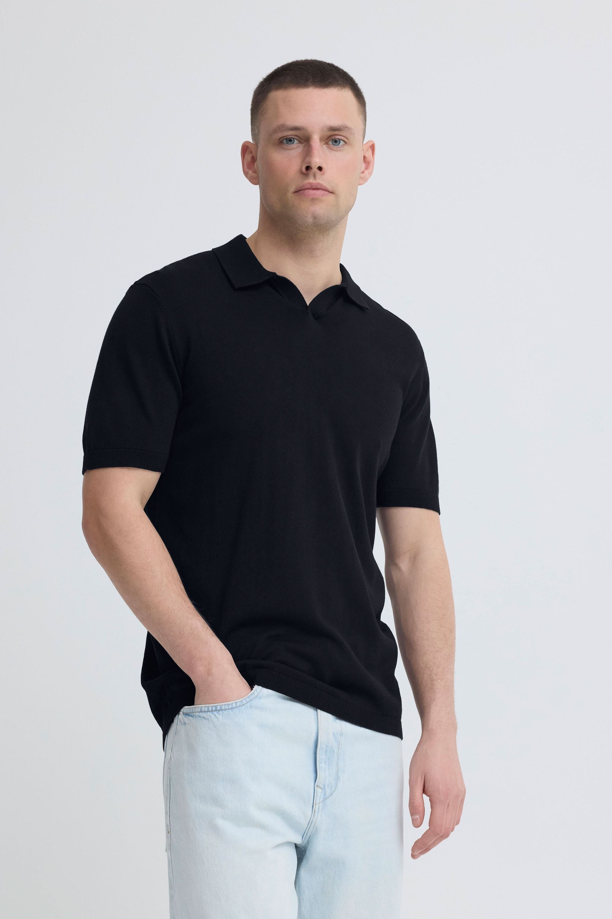 Blend Poloshirt "BHDao Polo" Modernes Feinstrick-Shirt mit V-Ausschnitt und günstig online kaufen