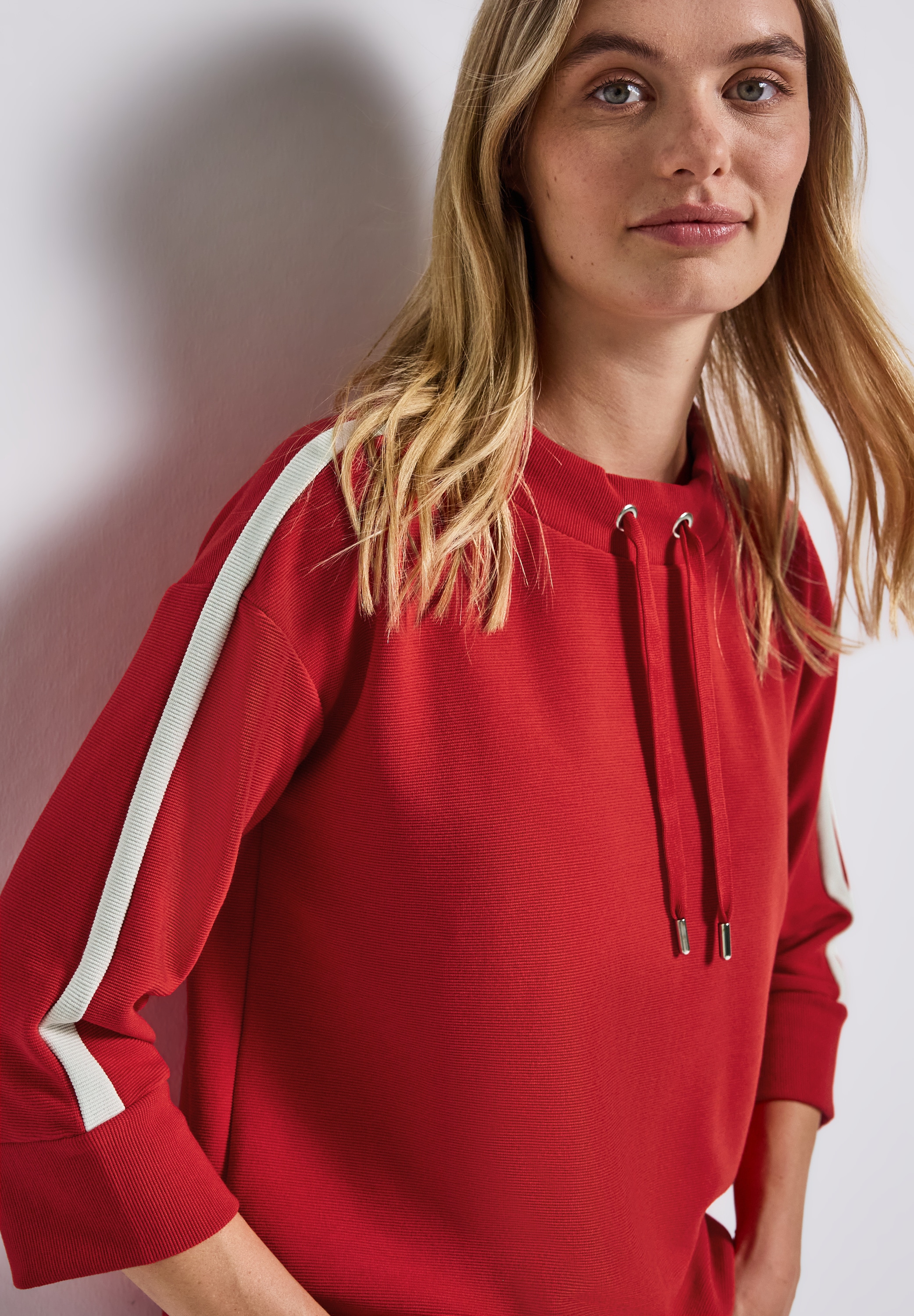 STREET ONE Kapuzensweatshirt, Ottoman Shirt mit Tape
