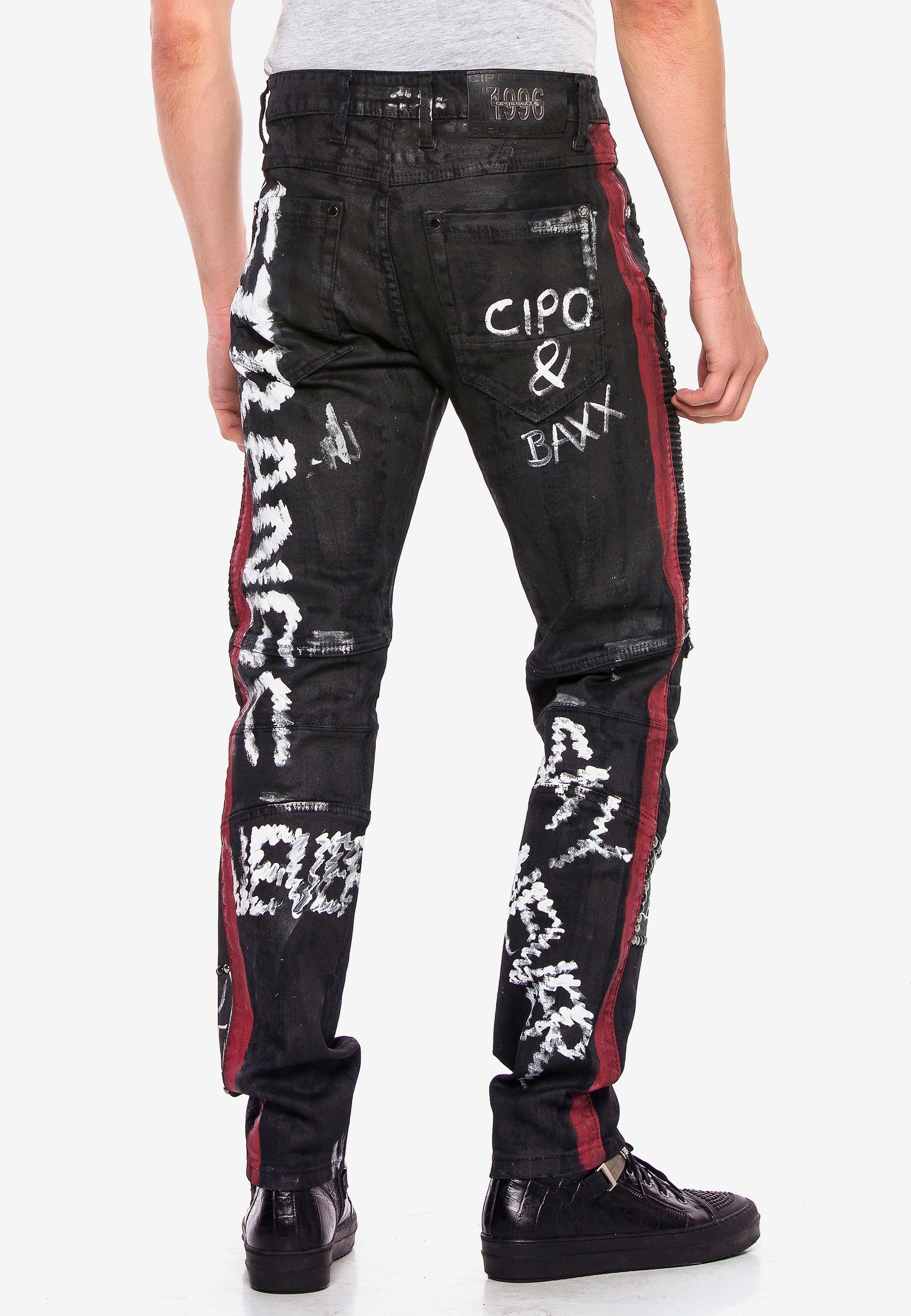 Cipo & Baxx Straight-Jeans, mit coolen Schriftzügen