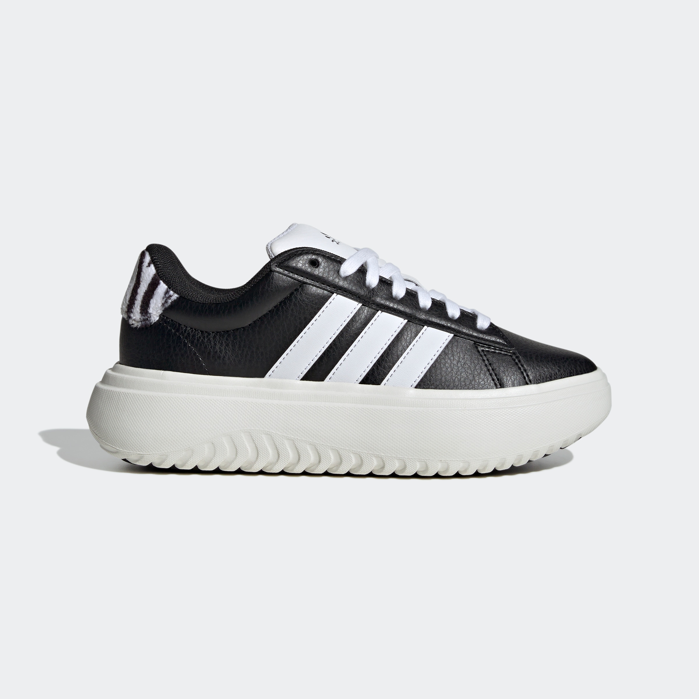 adidas Sportswear Sneaker »GRAND COURT PLATFORM«, Design auf den Spuren des adidas Superstar