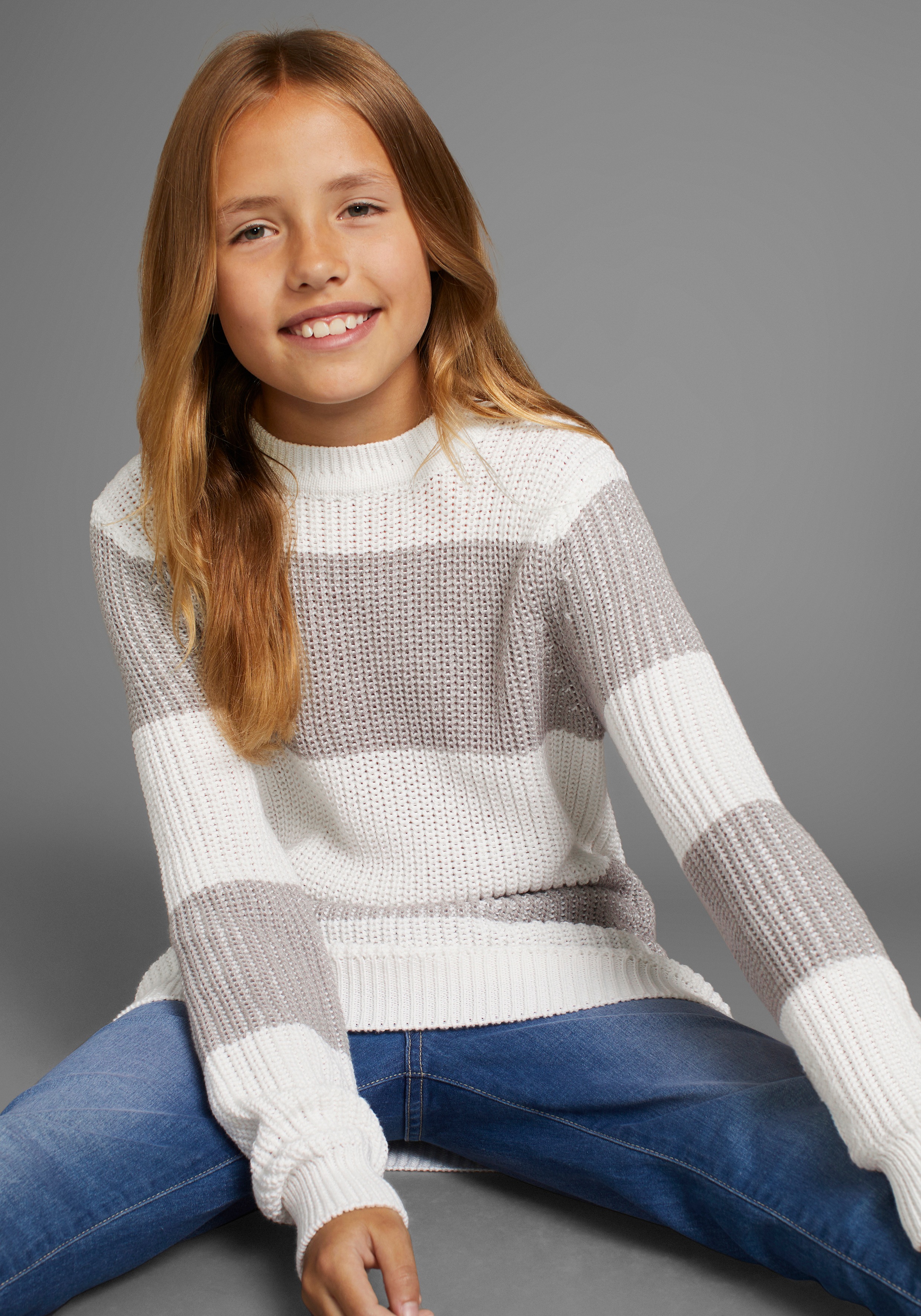 Thumbnail - KIDSWORLD Strickpullover "Streifenpullover", modisches Streifendesign für Mädchen