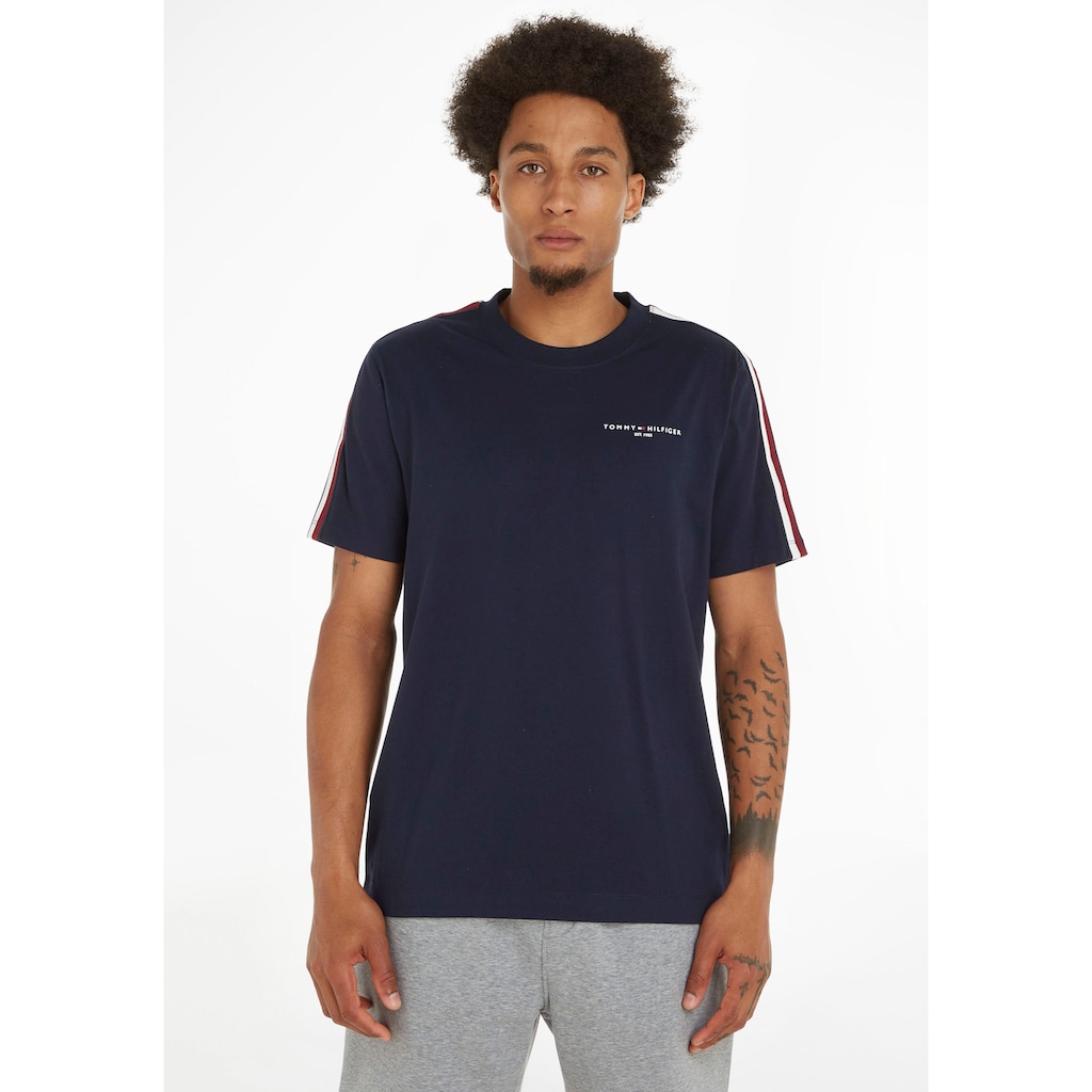 Tommy Hilfiger Rundhalsshirt »GLOBAL STRIPE PREP TEE«, mit Streifen in TH-Farben an beiden Ärmeln