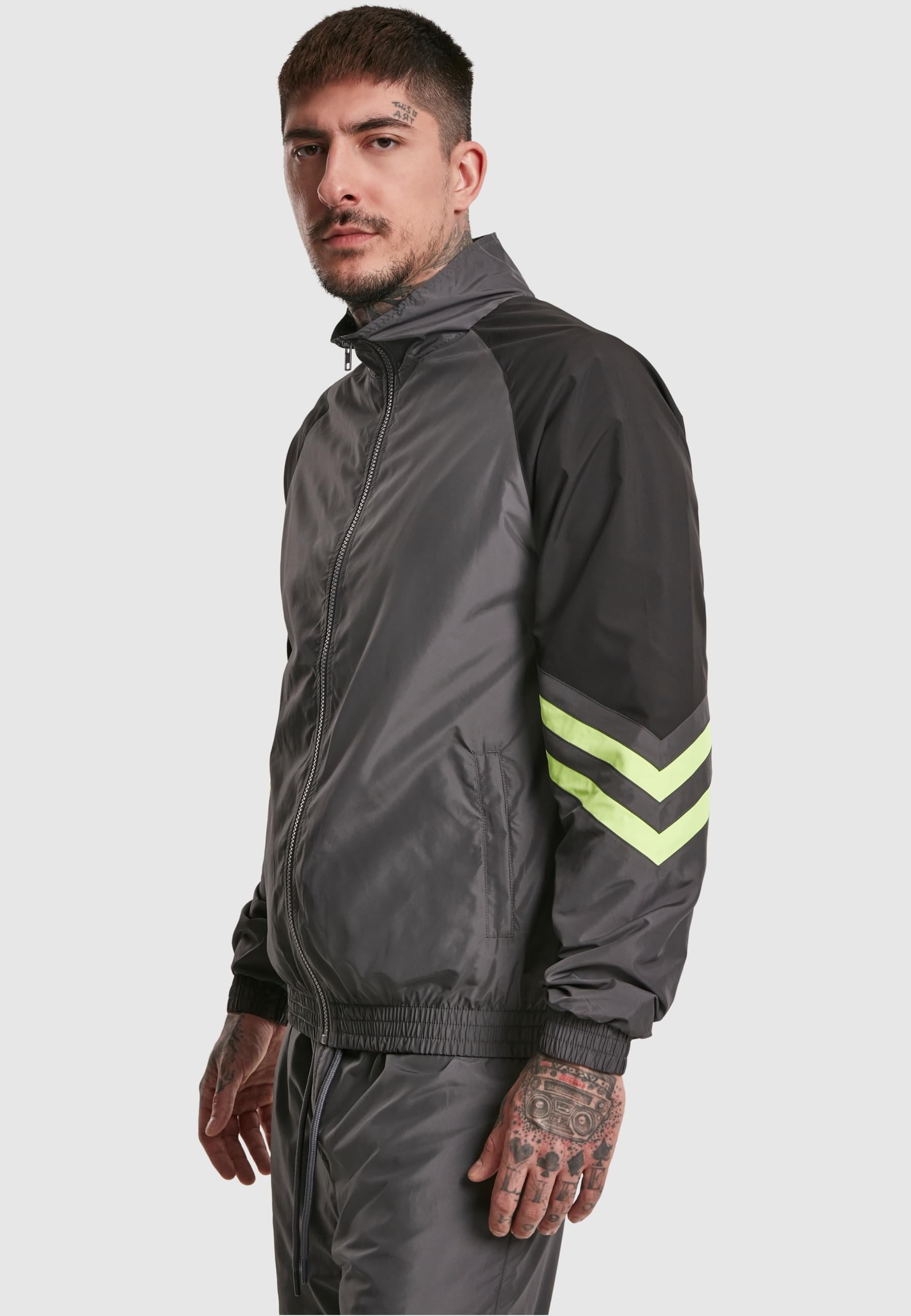 URBAN CLASSICS Trainingsjacke »Urban Classics Herren Block Sport Track Jacket«, (1 St.), ohne Kapuze