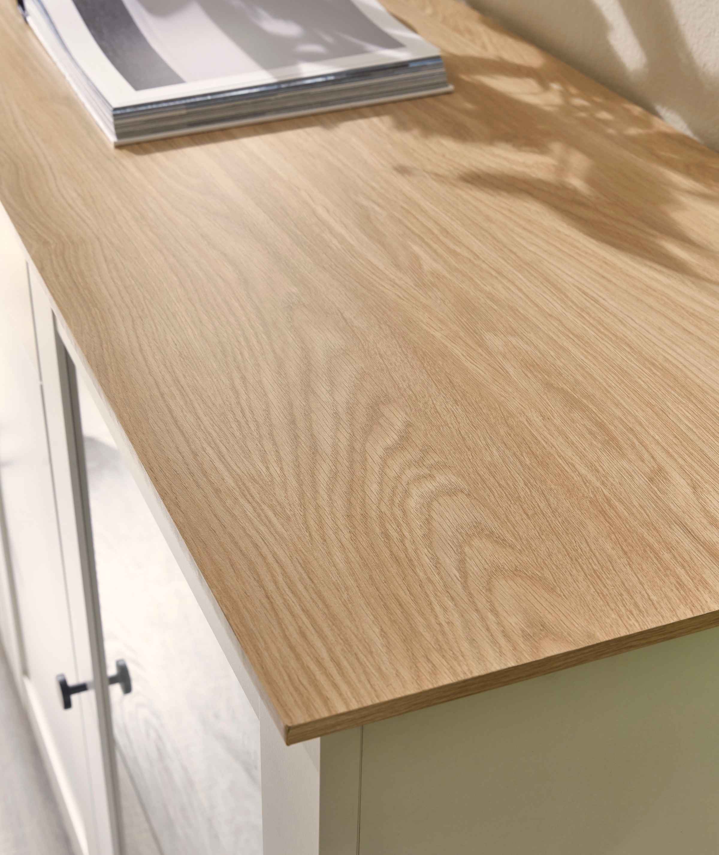 OTTO home Sideboard »Brest, Schrank im Landhausstil, Kommode, zeitloses Stauraumelement« schwarze Metallgriffe, ausreichend Stauraum, Glastüren, 204 cm breit
