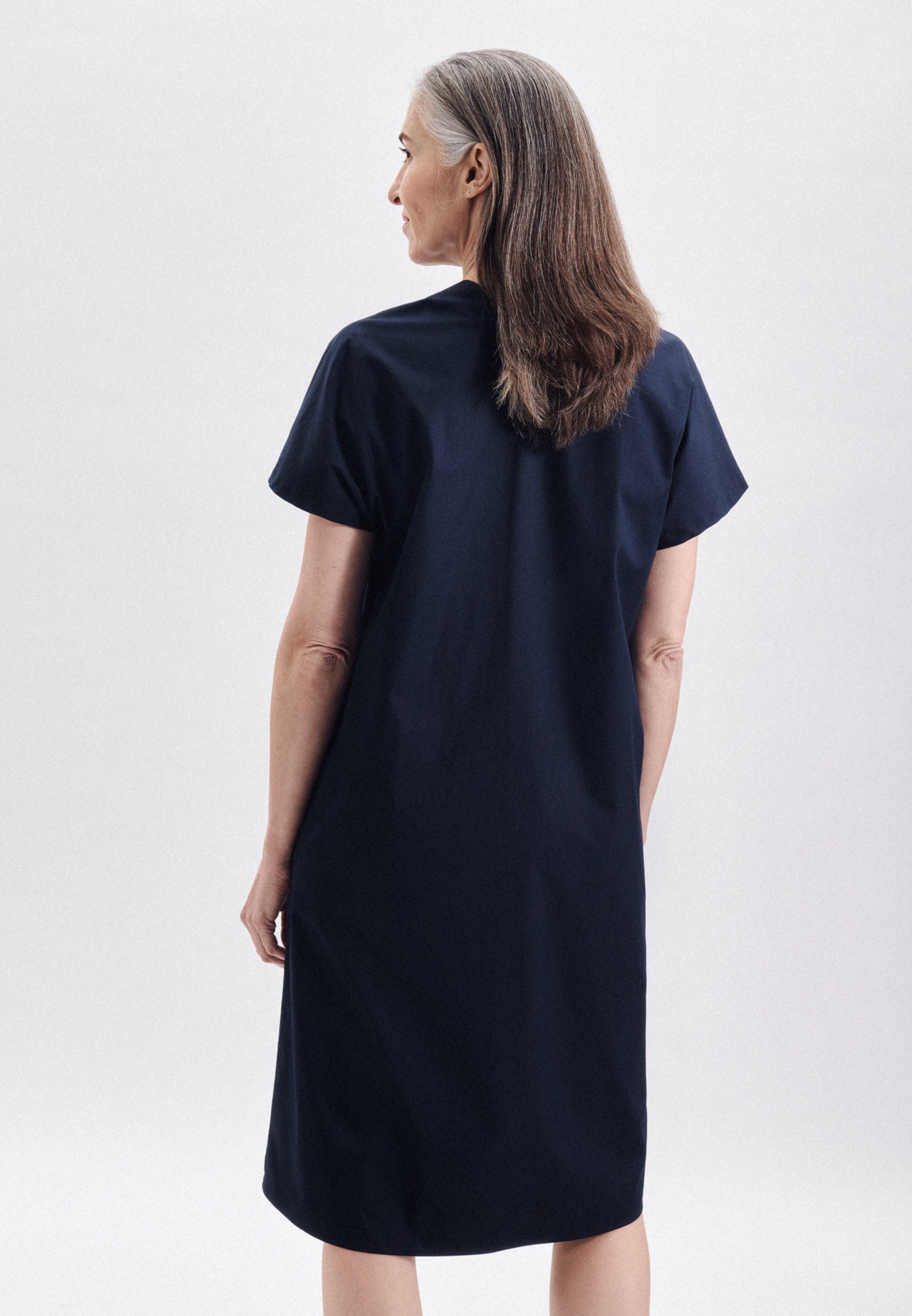 seidensticker Sommerkleid »Schwarze Rose«, Kurzarm V-Neck Uni