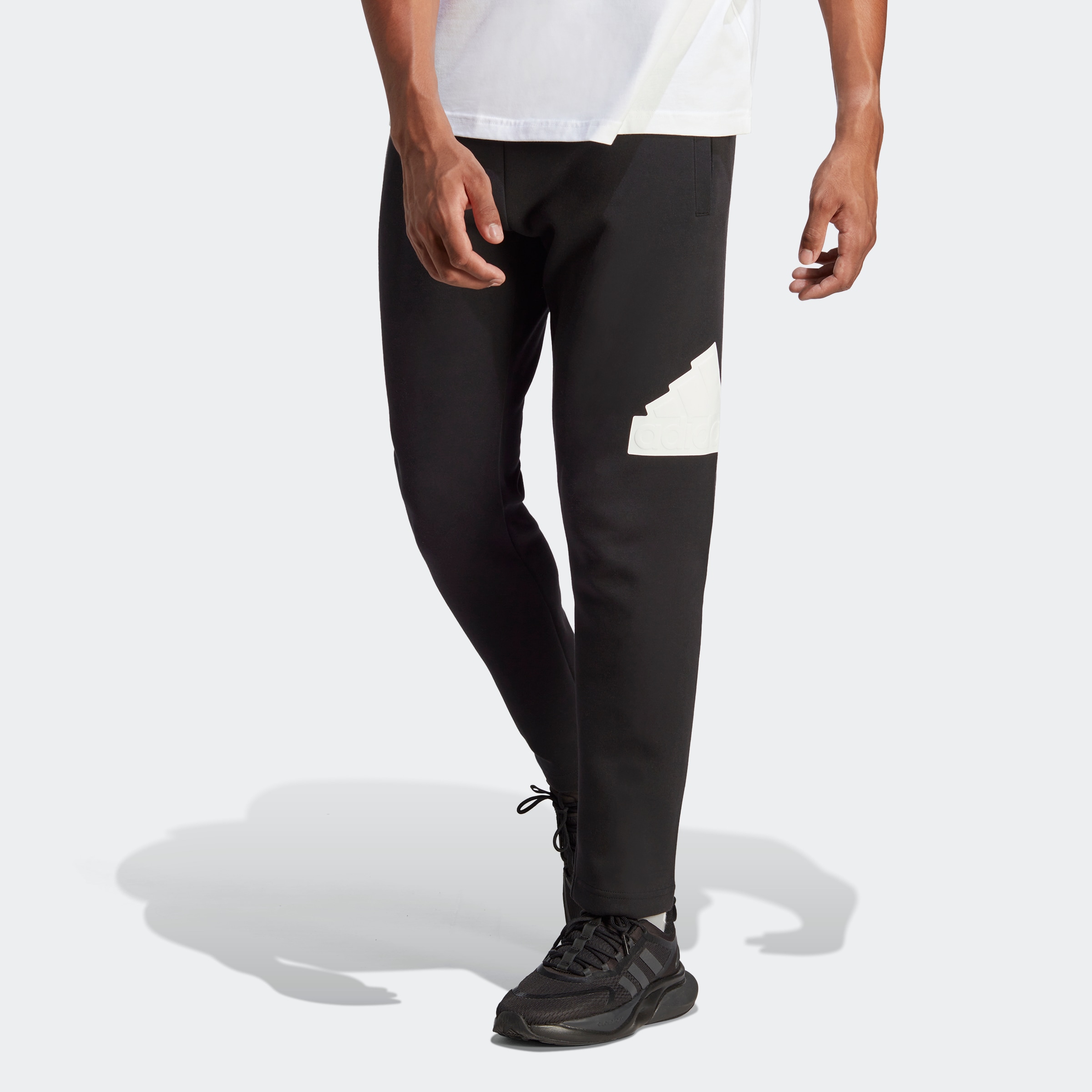 adidas Sportswear Sporthose "FUTURE ICONS BADGE OF SPORT HOSE", (1 tlg.) günstig online kaufen