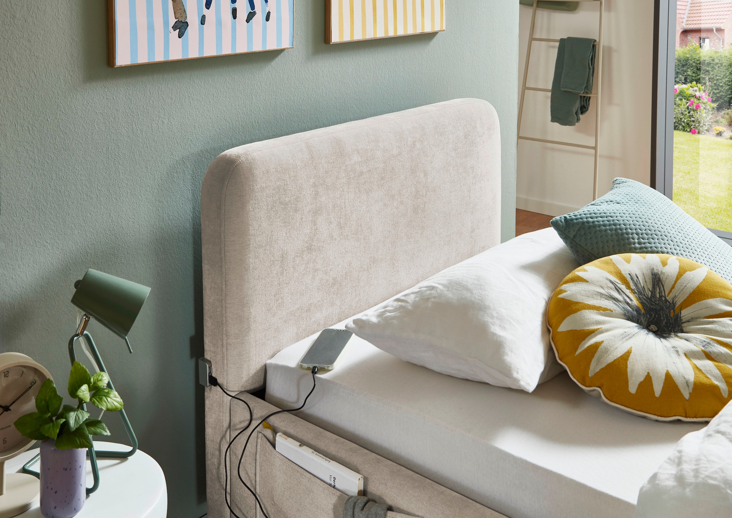 meise.möbel Kinderbett »COSY in de Breiten 90, 120 & 140 erhältlich, wahlweise mit Bettkasten« wahlweise mit Holzfuß in schwarz oder eiche, inkl. USB-Anschluss