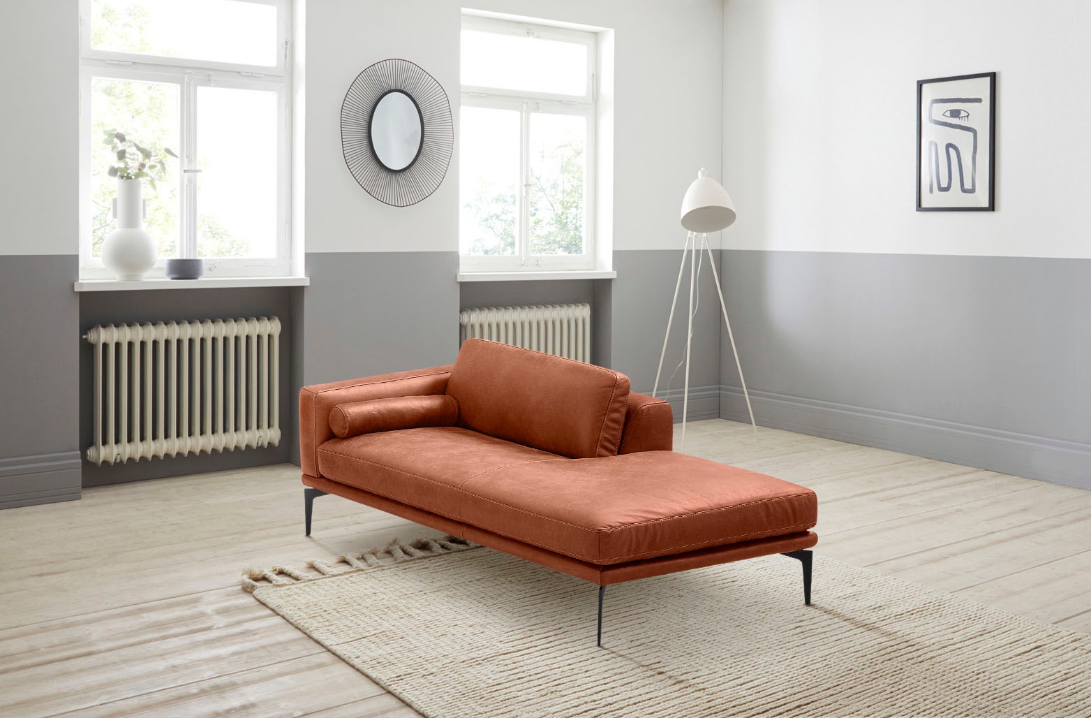 Egoitaliano Ottomane »Masu, Design trifft super Sitzkomfort, mit toller Detailverarbeitung«, Rückenkissen und Armteilrolle für mehr Komfort, mit Metallfüßen