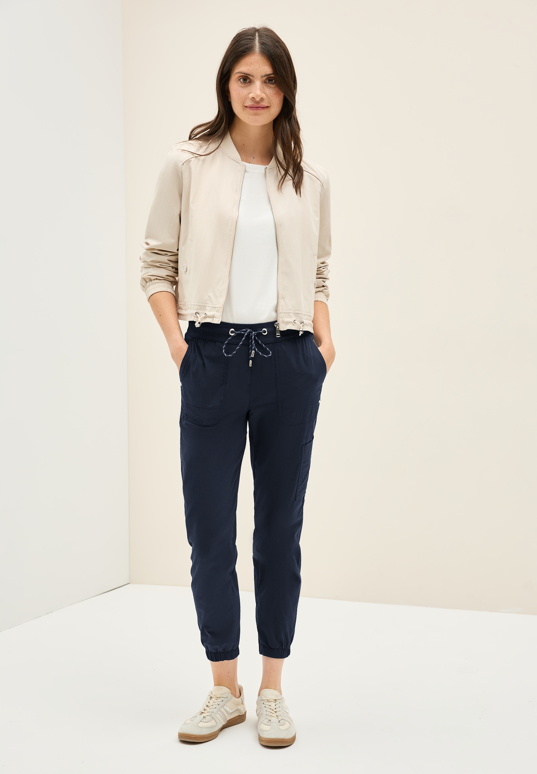 Cecil Jogger Pants, Middle Waist