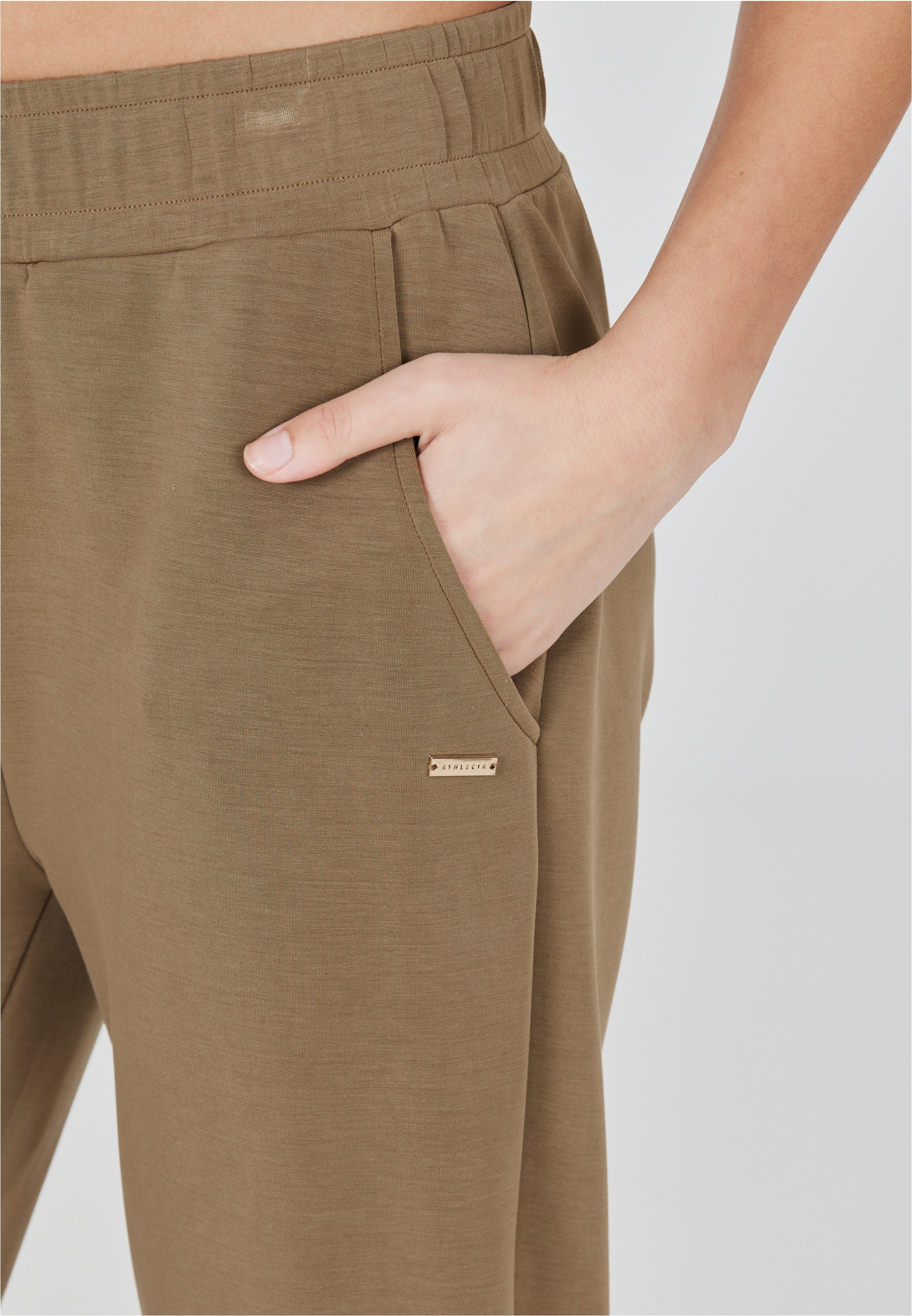 ATHLECIA Sweathose »Jillnana«, mit recyceltem Polyester