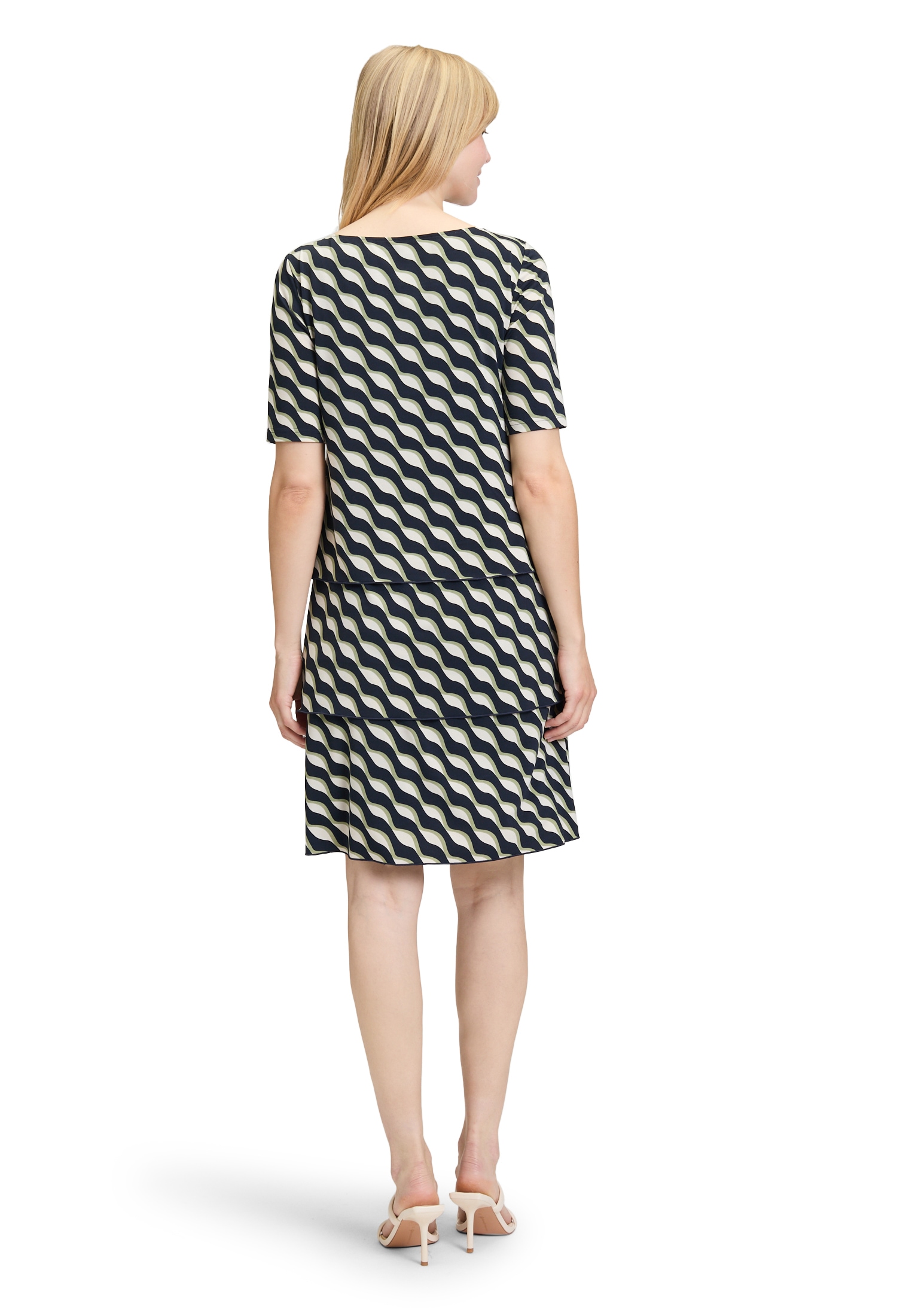 Betty Barclay Sommerkleid »Betty Barclay Stufenkleid kurzarm«