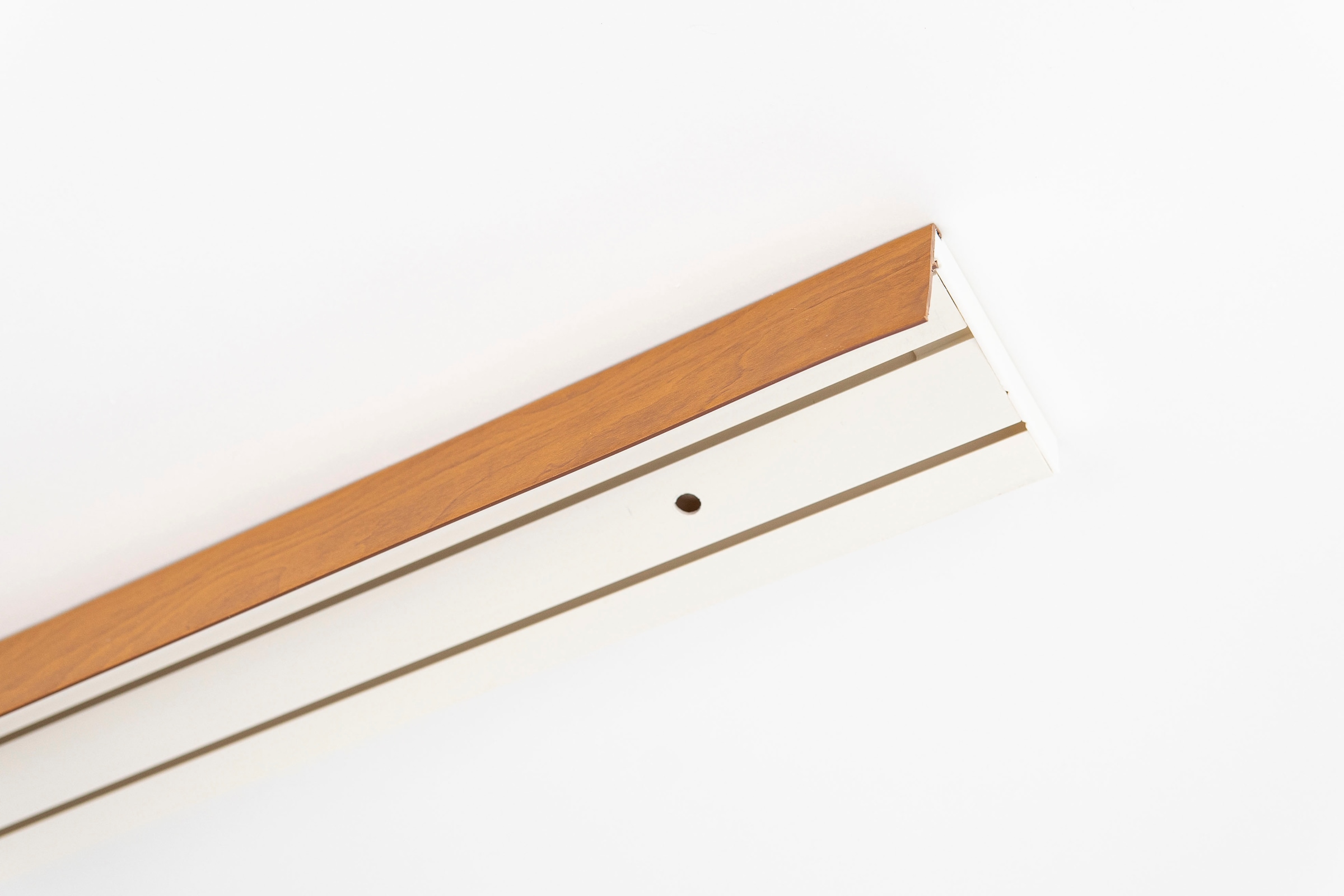 GARESA Gardinenschiene »Kunststoffschiene mit Blende«, | 3 Montage, einfache läufig-läufig, Wunschmaßlänge, BAUR verlängerbar, schlicht Deckenmontage