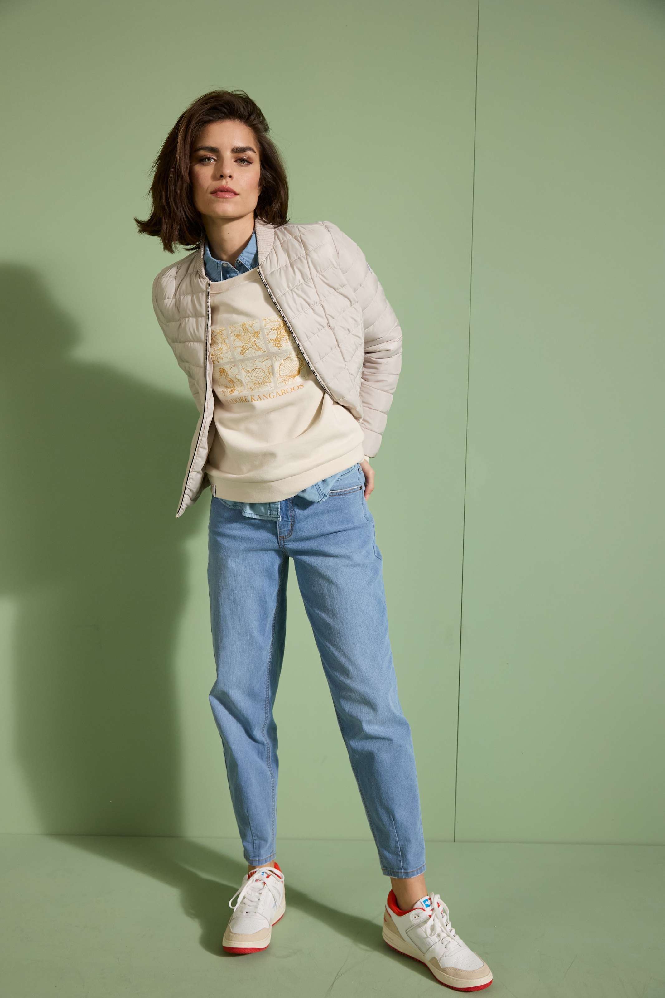 KangaROOS Sweatshirt , mit Frontdruck
