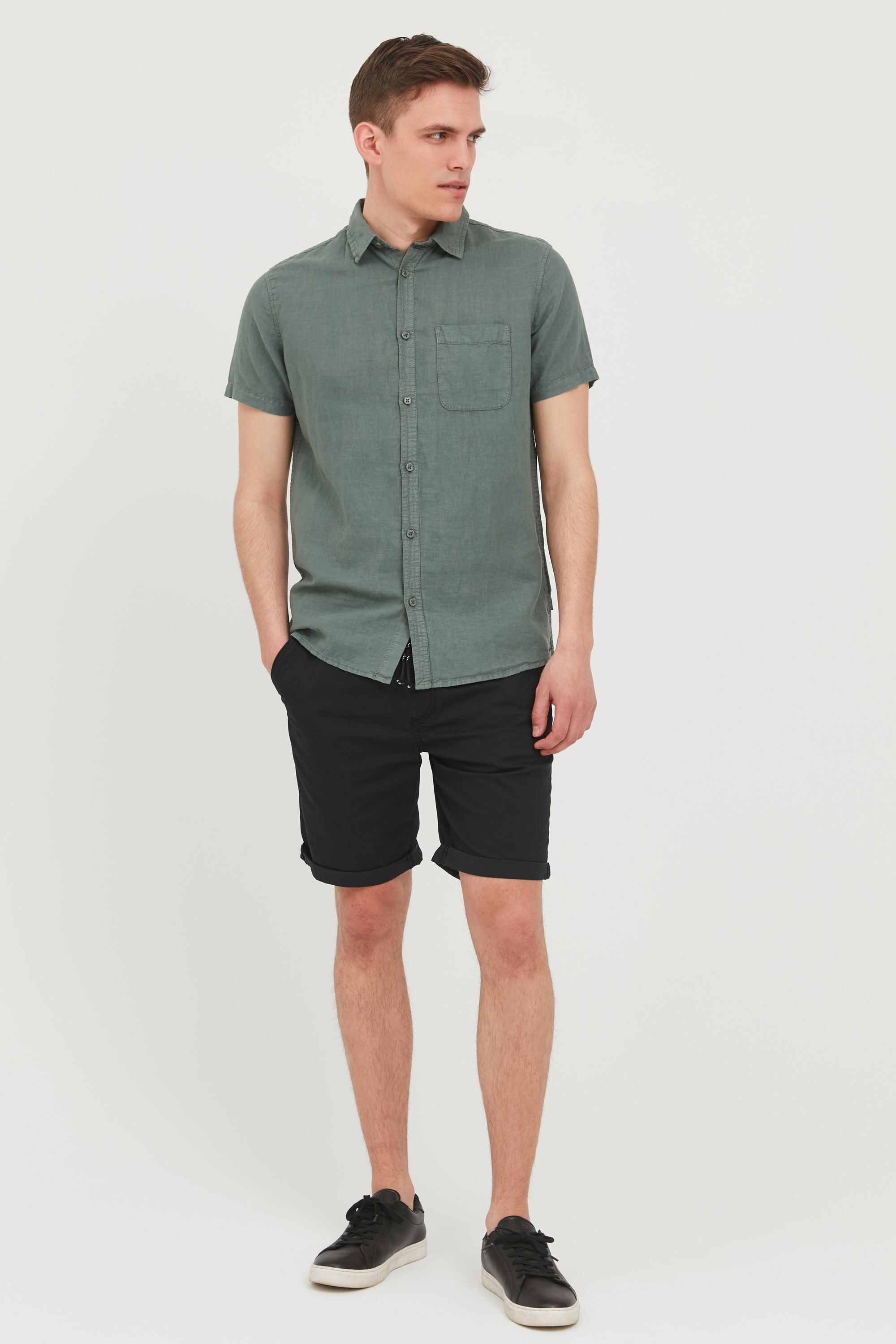 !solid Chinoshorts SOLID "Chinoshorts SDLinan", Herren, Gr. XL, N-Gr, schwarz, Obermaterial: 98% Baumwolle CO. 2% Elasthan EL., Hosen Chinoshorts 2